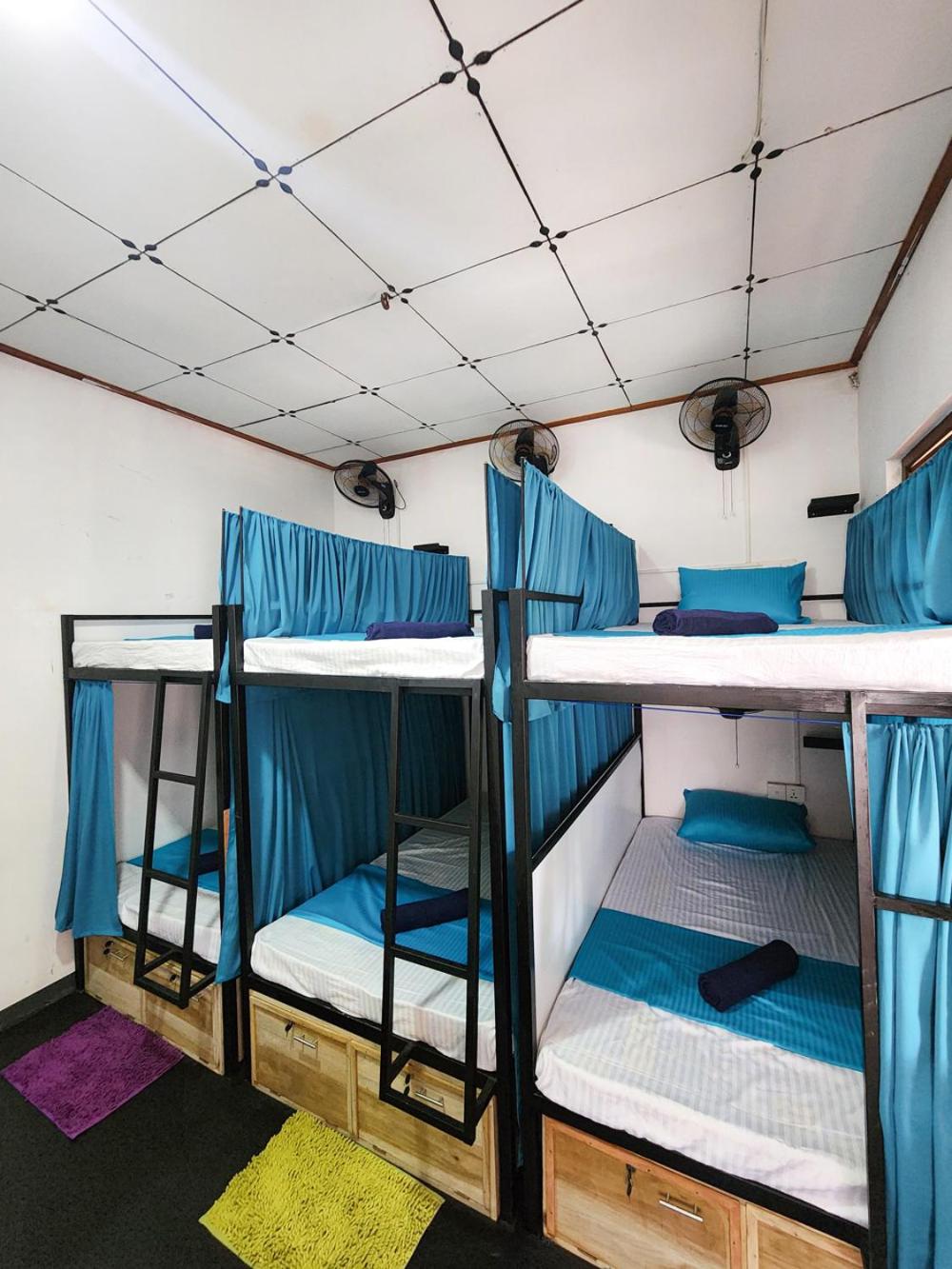 Bed in 6-Bed Mixed Dormitory Room photo 2