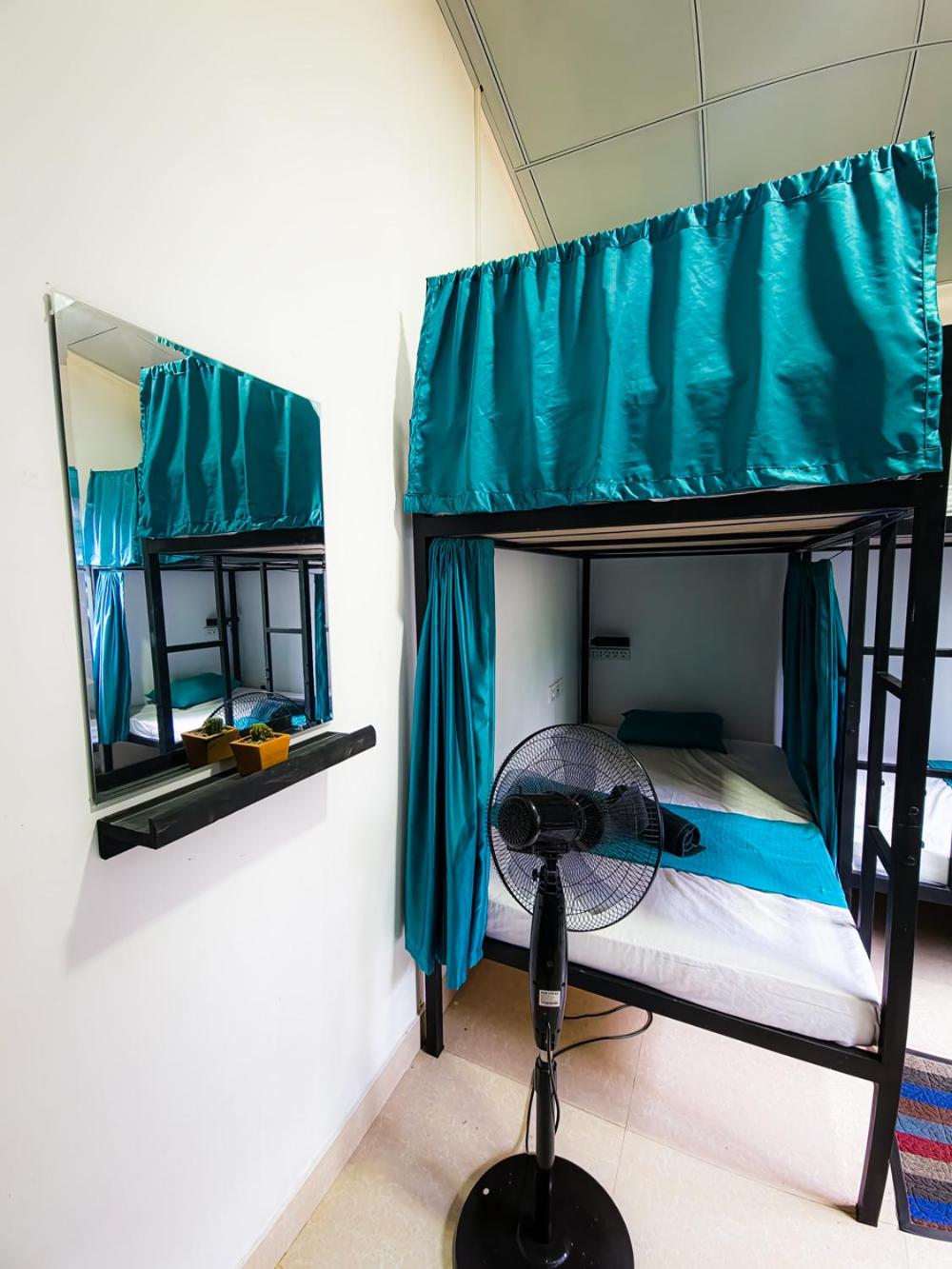 Bed in 6-Bed Mixed Dormitory Room photo 3