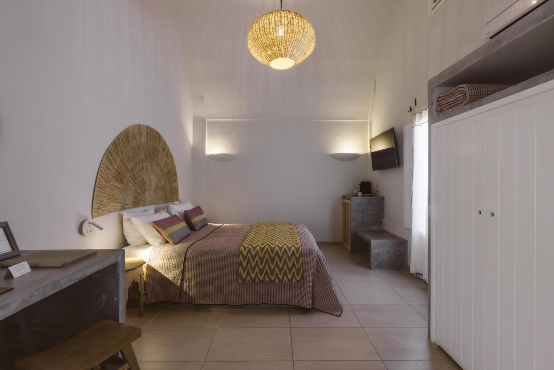 Standard Double Room - Photo 10