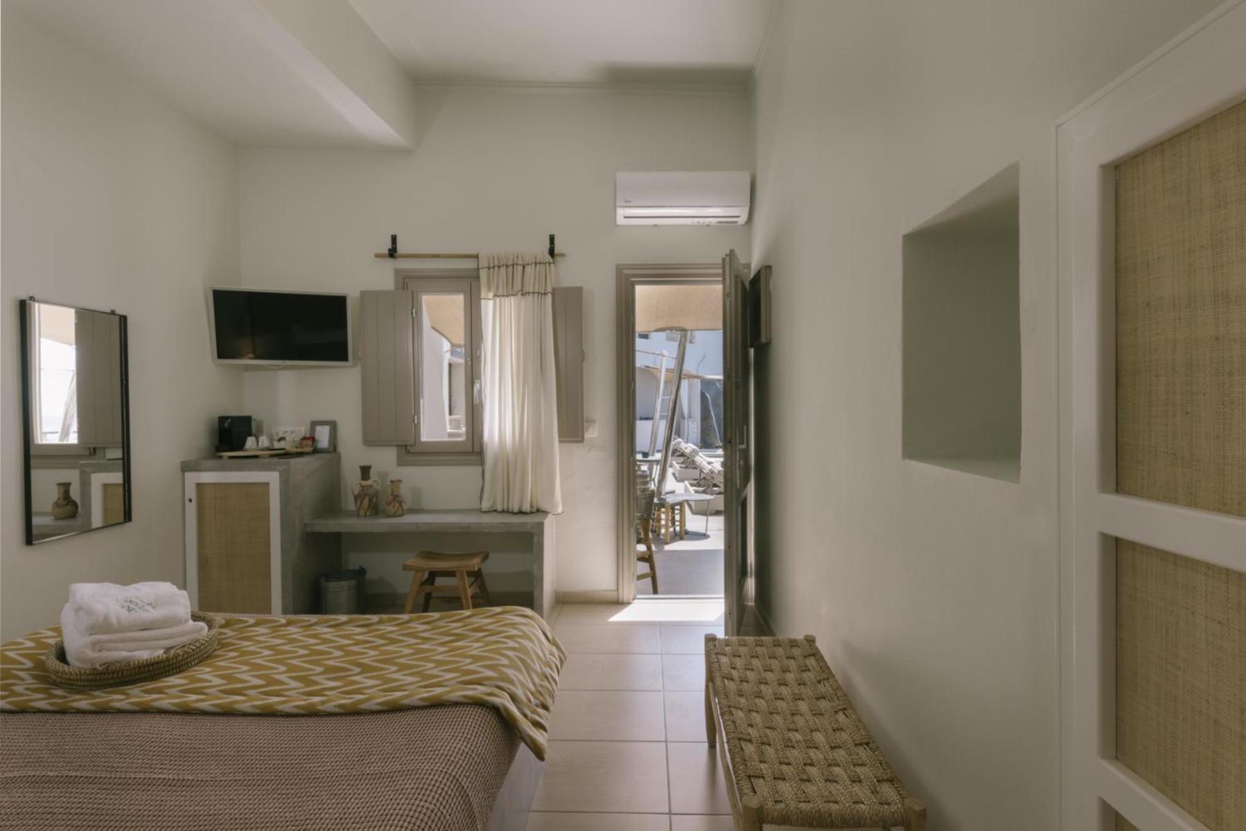 Standard Double Room - Photo 6