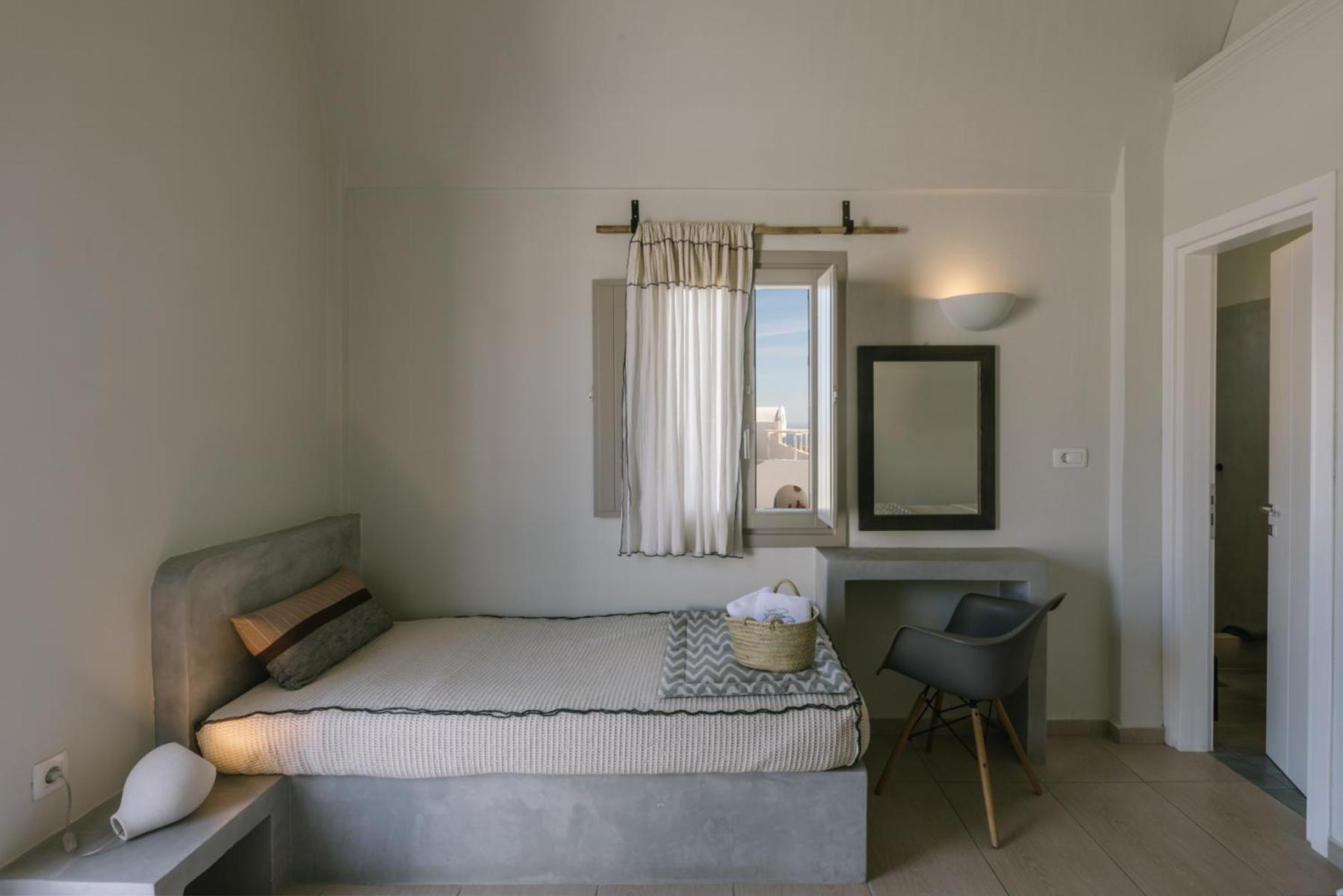 Standard Double Room - Photo 4