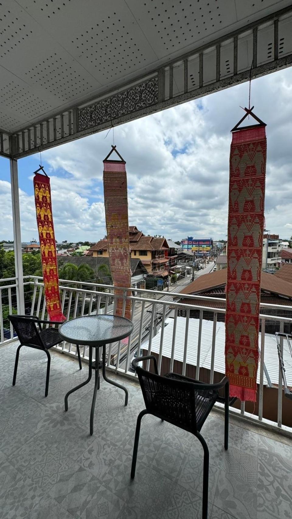 Superior Twin Room with City View - Photo 13