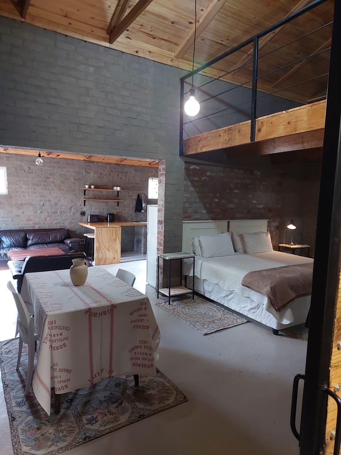 One-bedroom Loft Apartment  photo 1