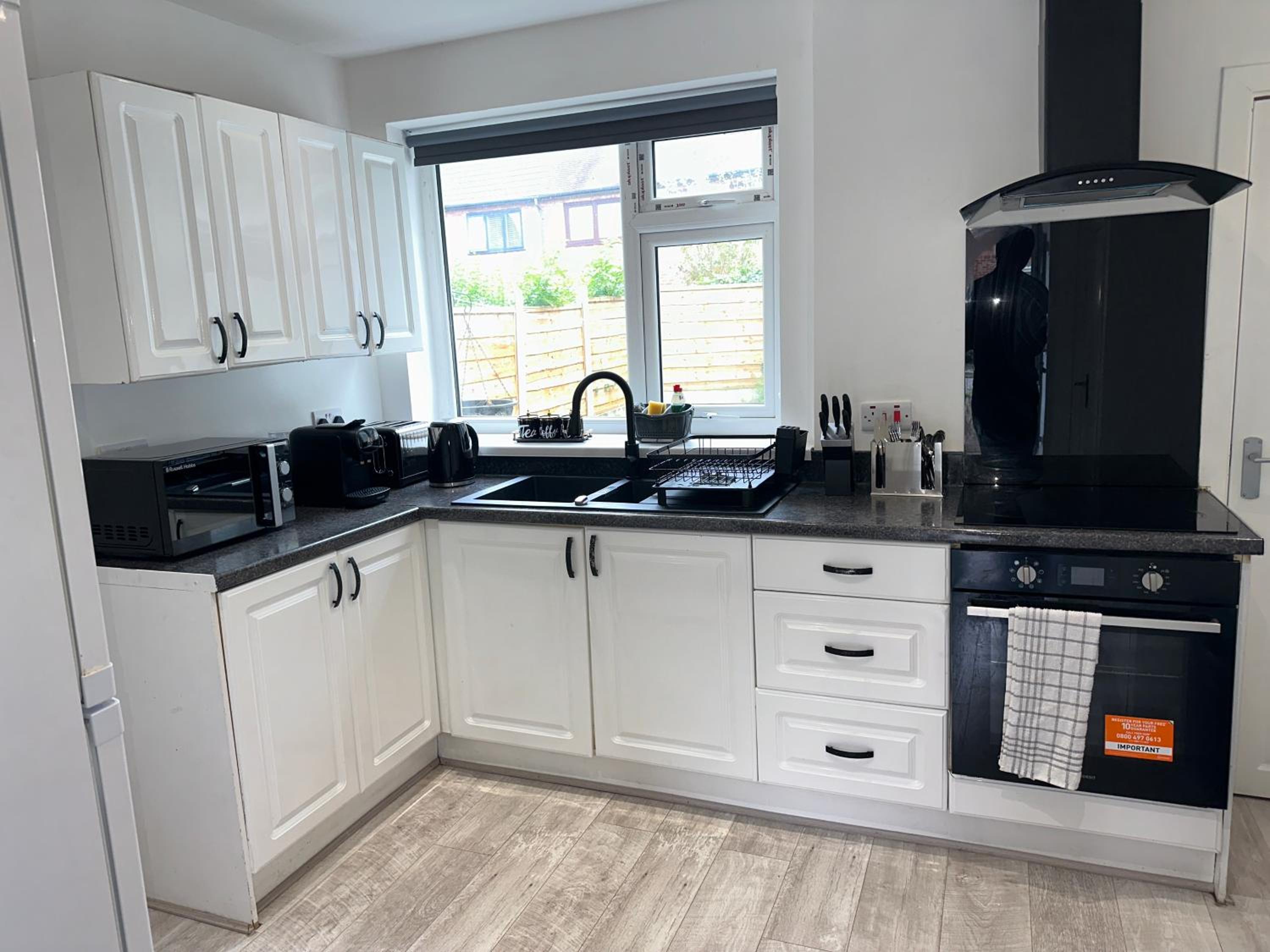 Three-Bedroom House photo 3