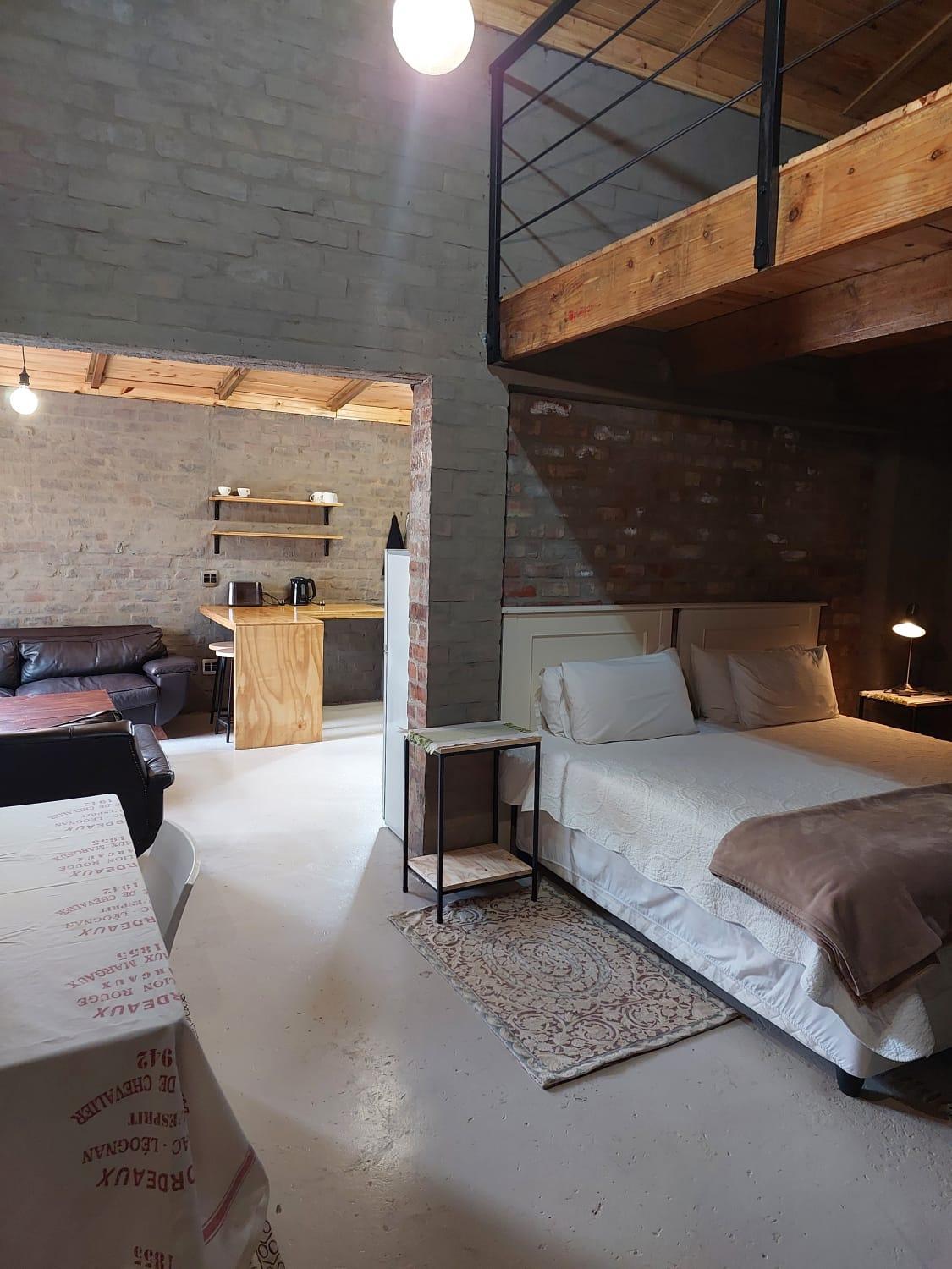 One-bedroom Loft Apartment  photo 3