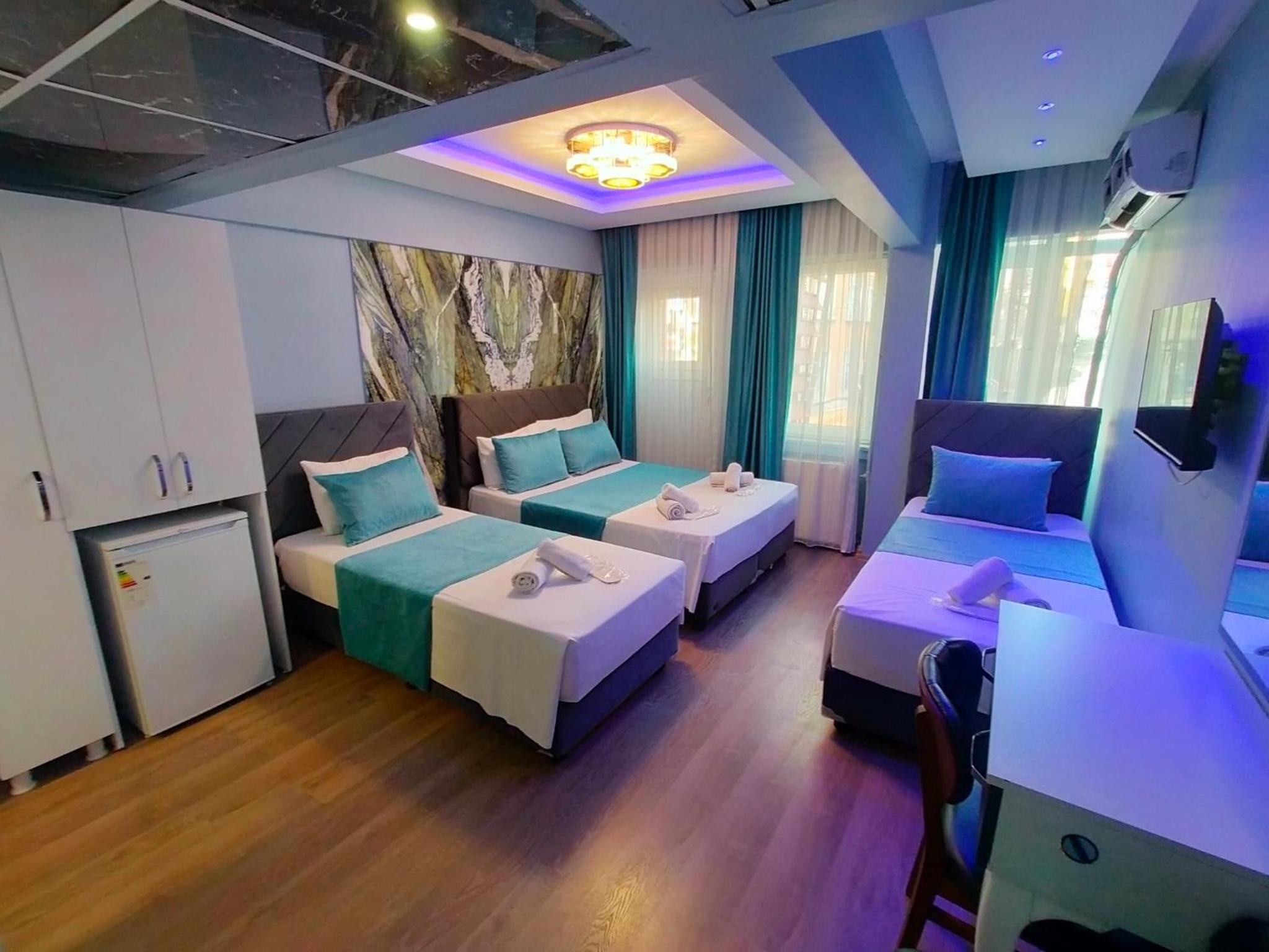 Deluxe Quadruple Room photo 2