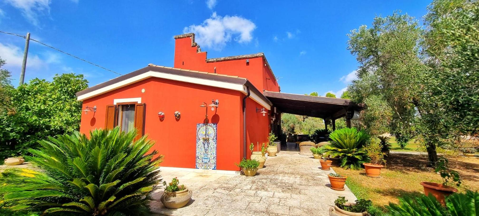 Deluxe Villa photo 2