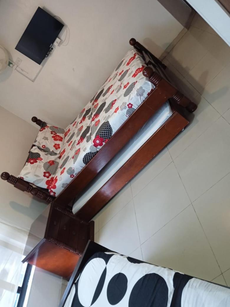 Family Room photo 1