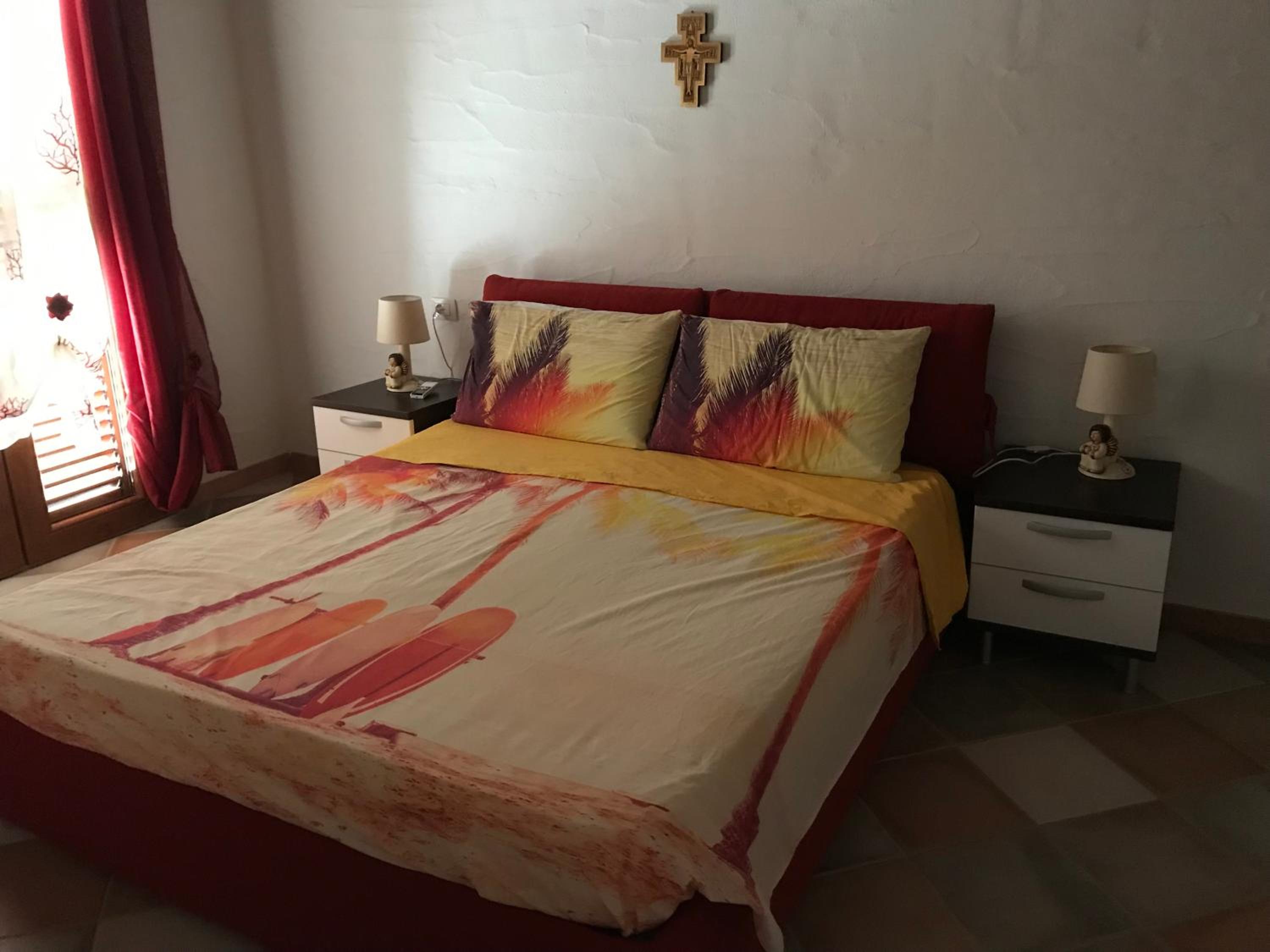 One-Bedroom House photo 1