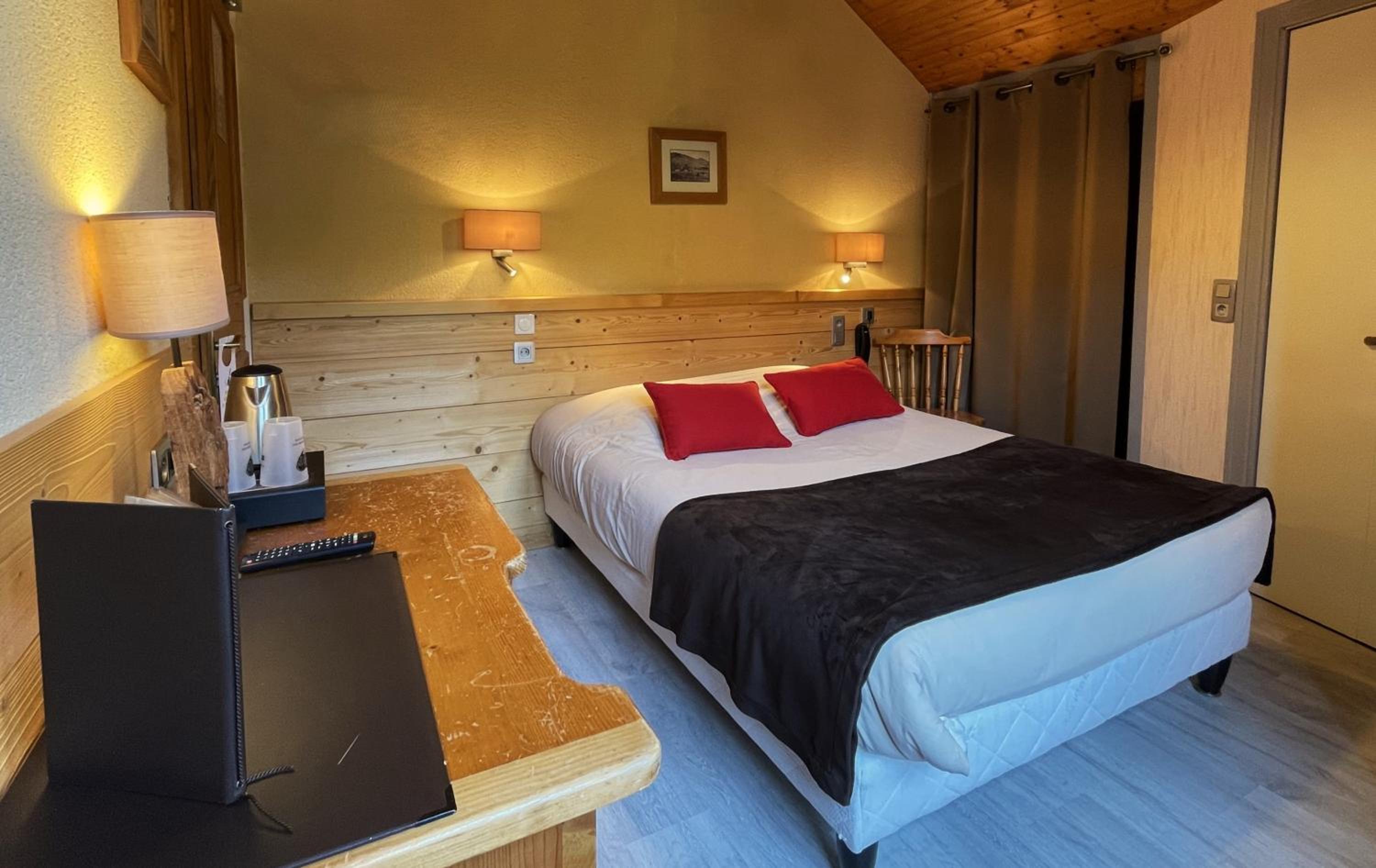 Standard Double Room - Photo 1
