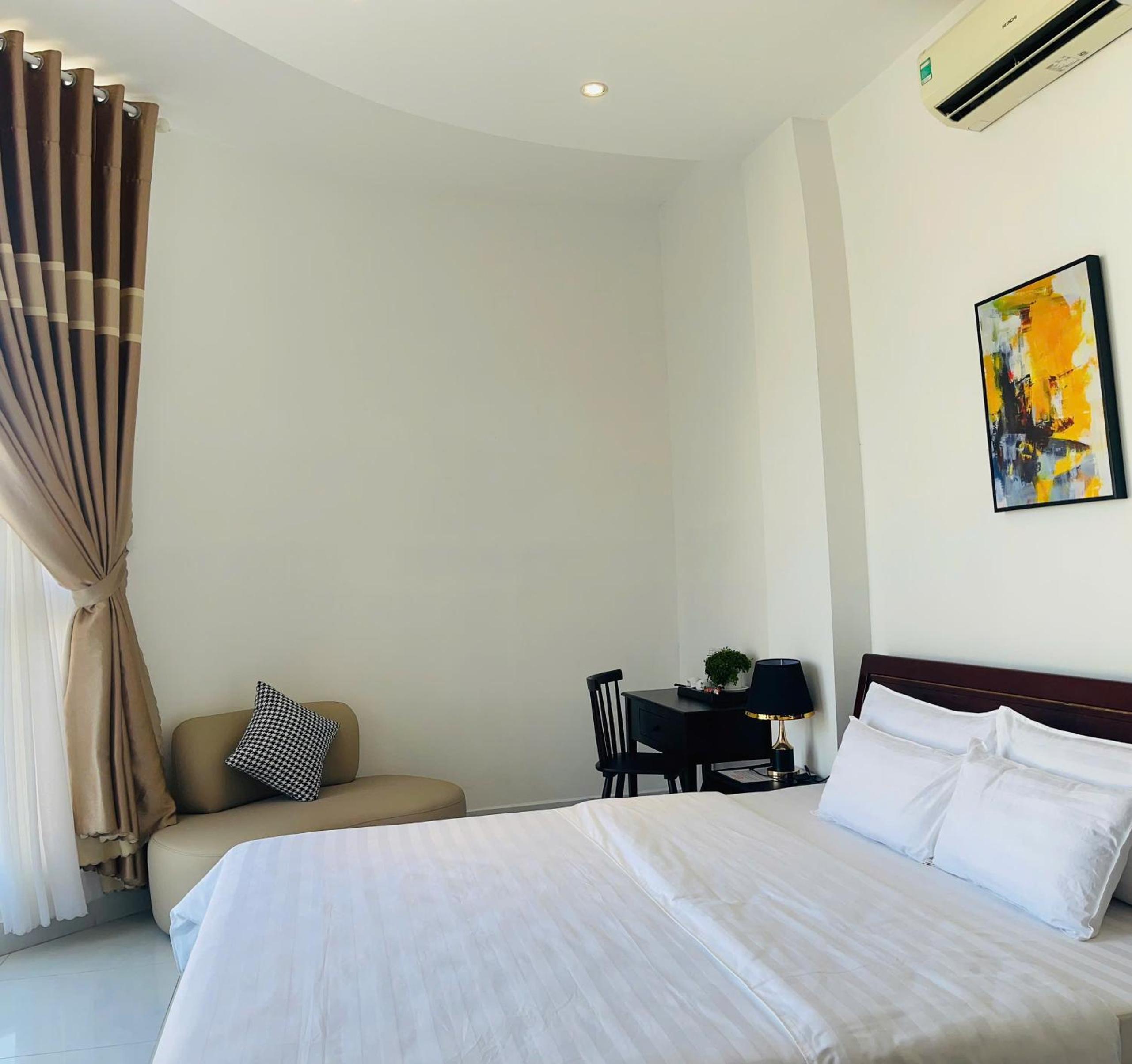 Queen Room