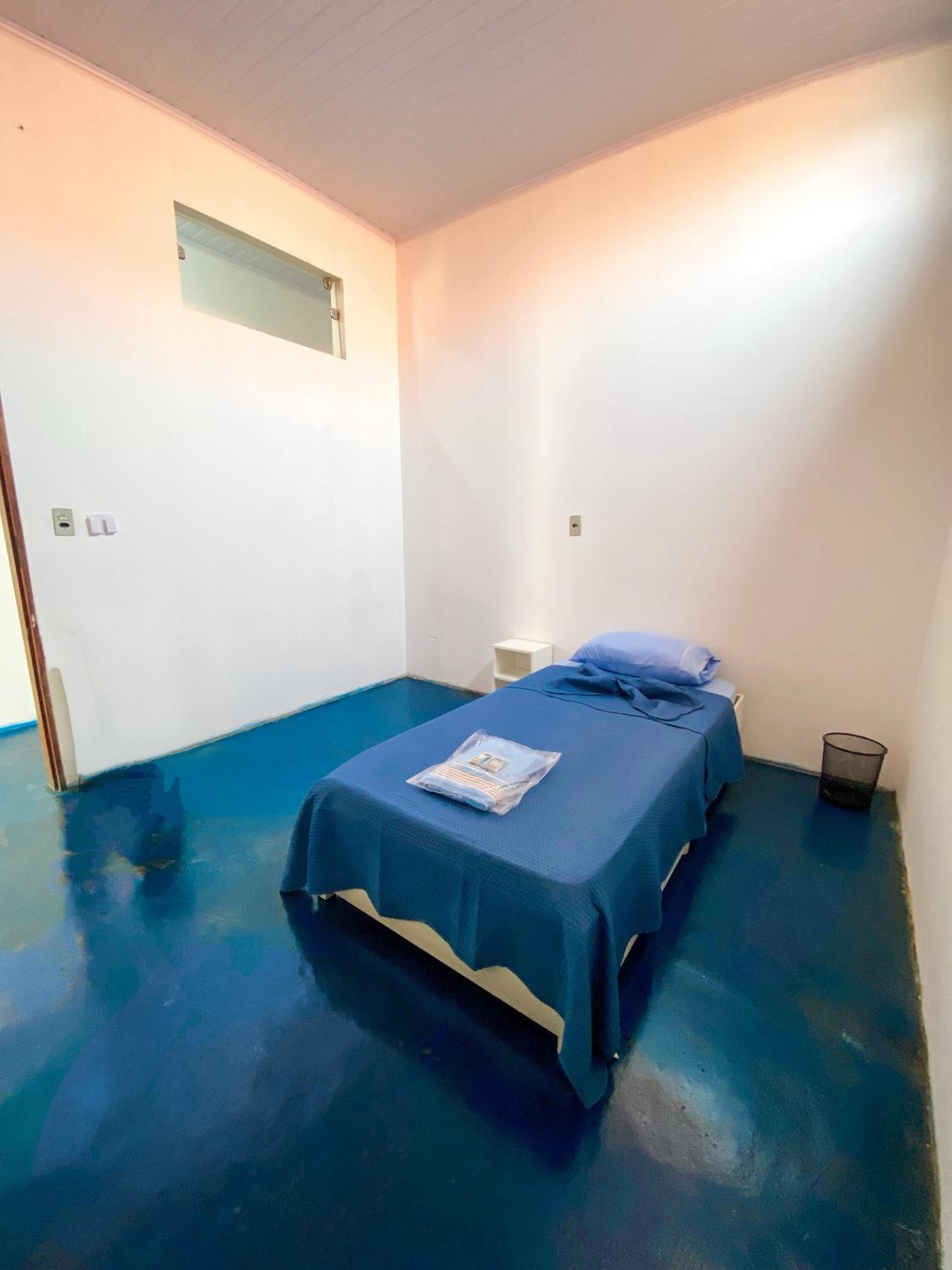 Single Room with Shared Bathroom photo 1