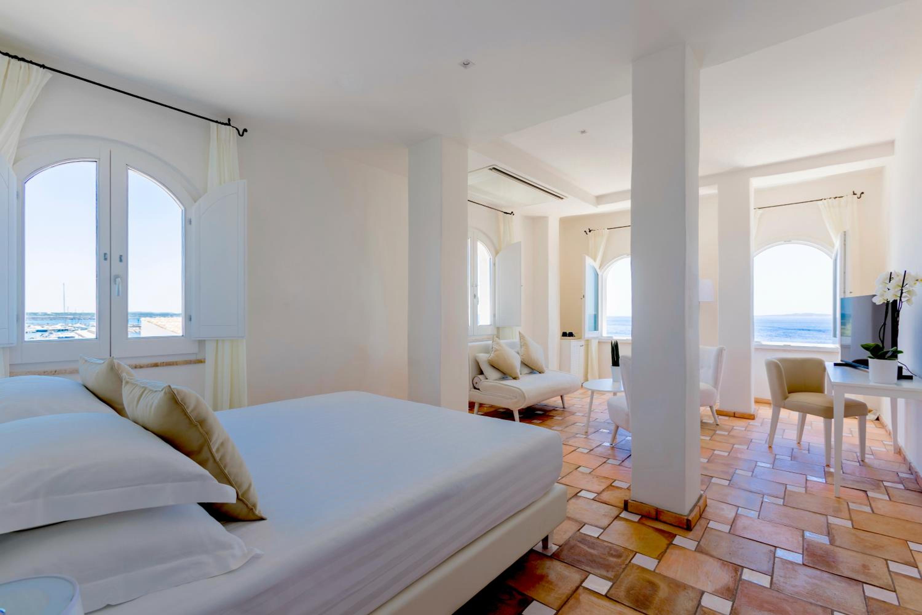 Deluxe Double Room with Sea View