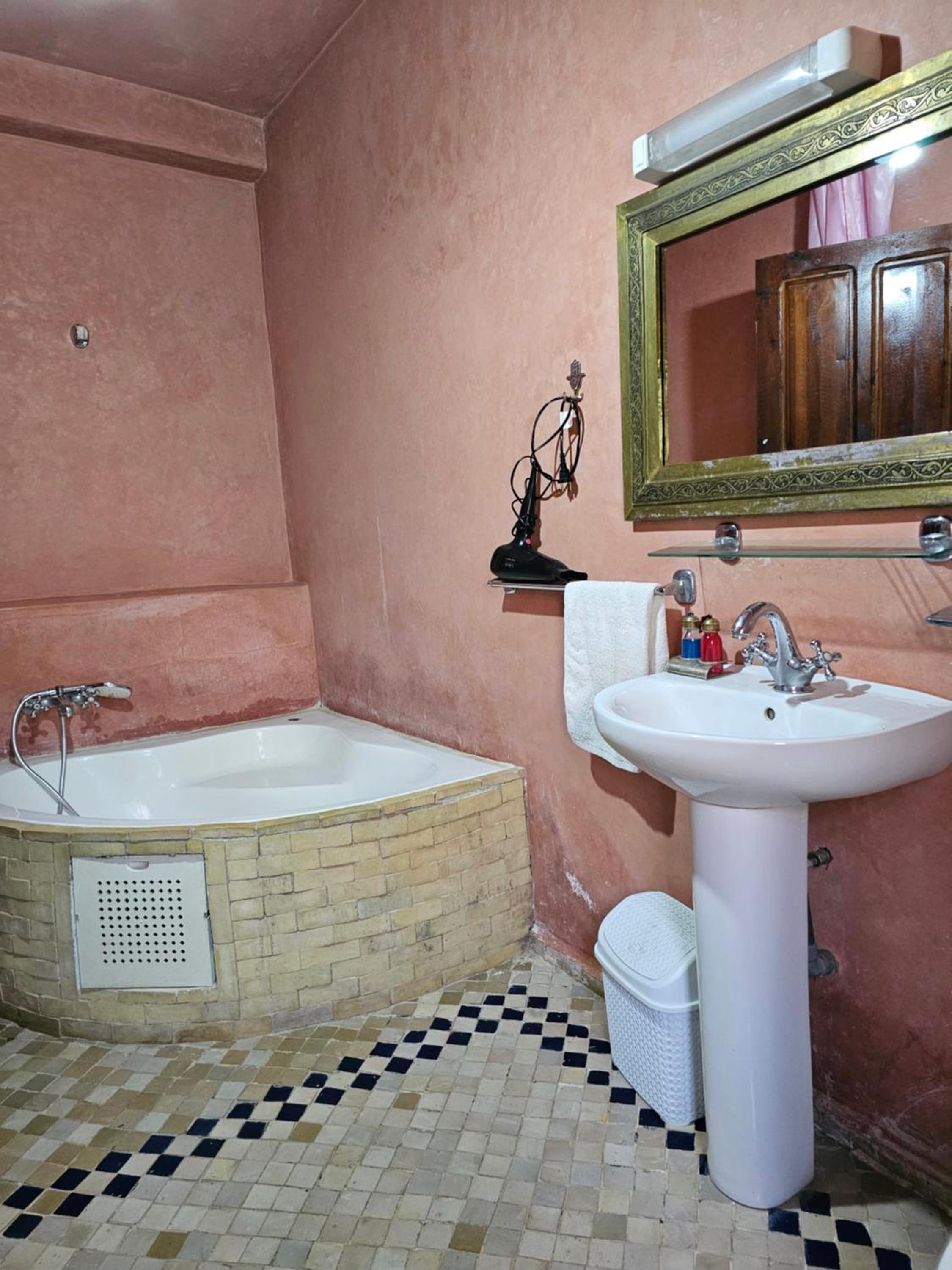 Superior Arabian Double or Twin Room - Photo 9