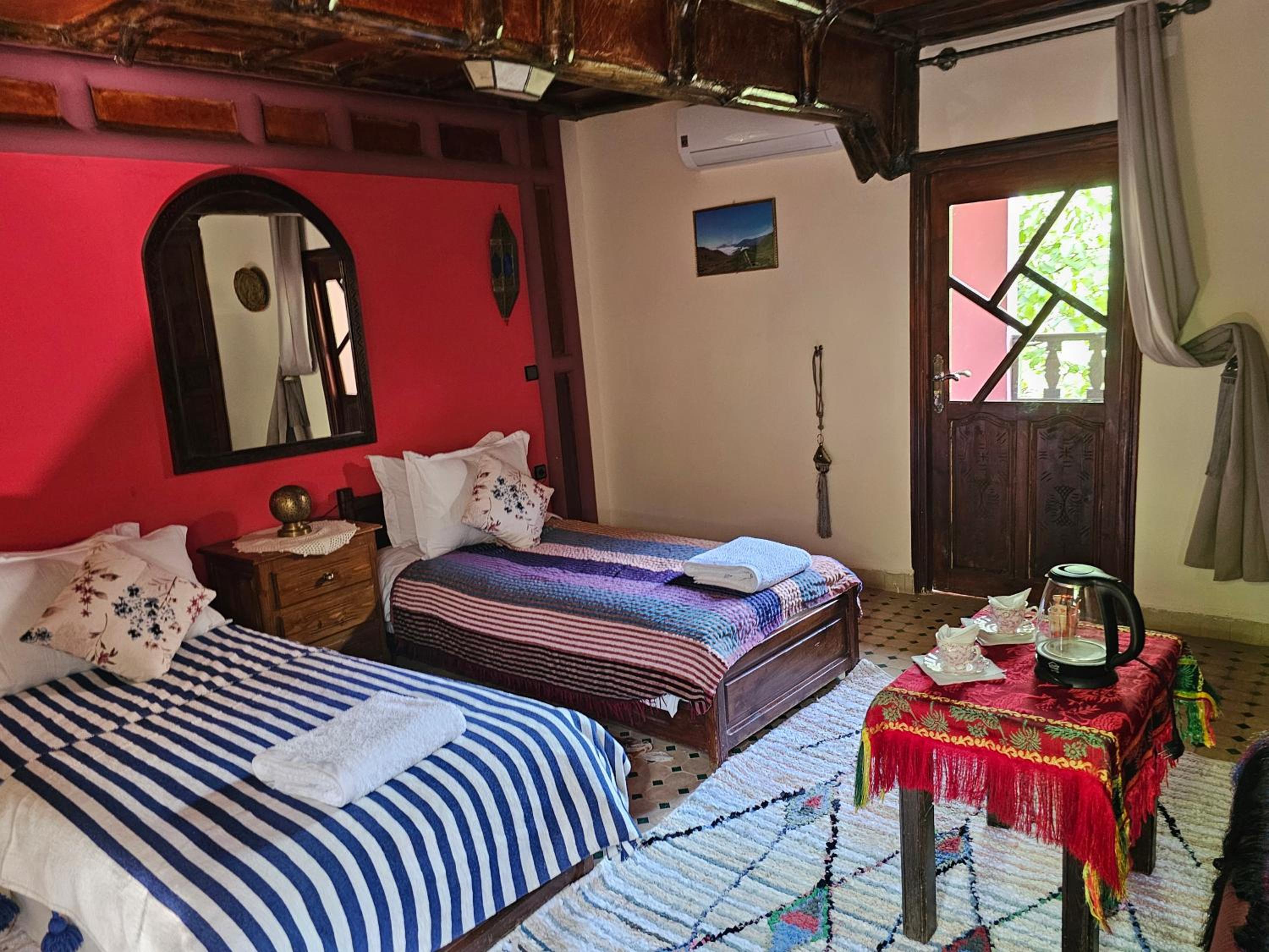 Superior King or Twin Room - Photo 5