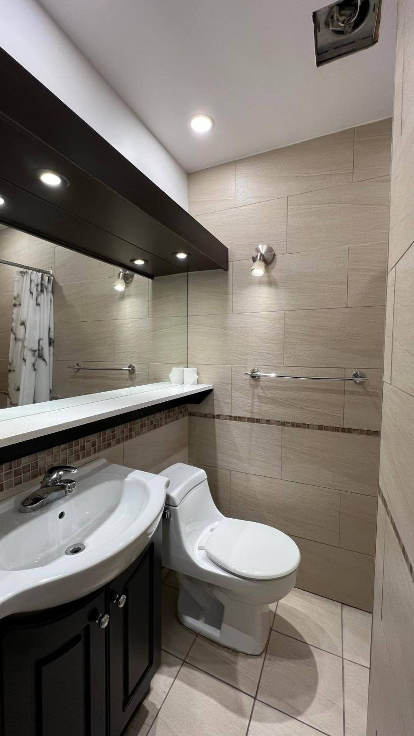 Budget Double Room photo 2