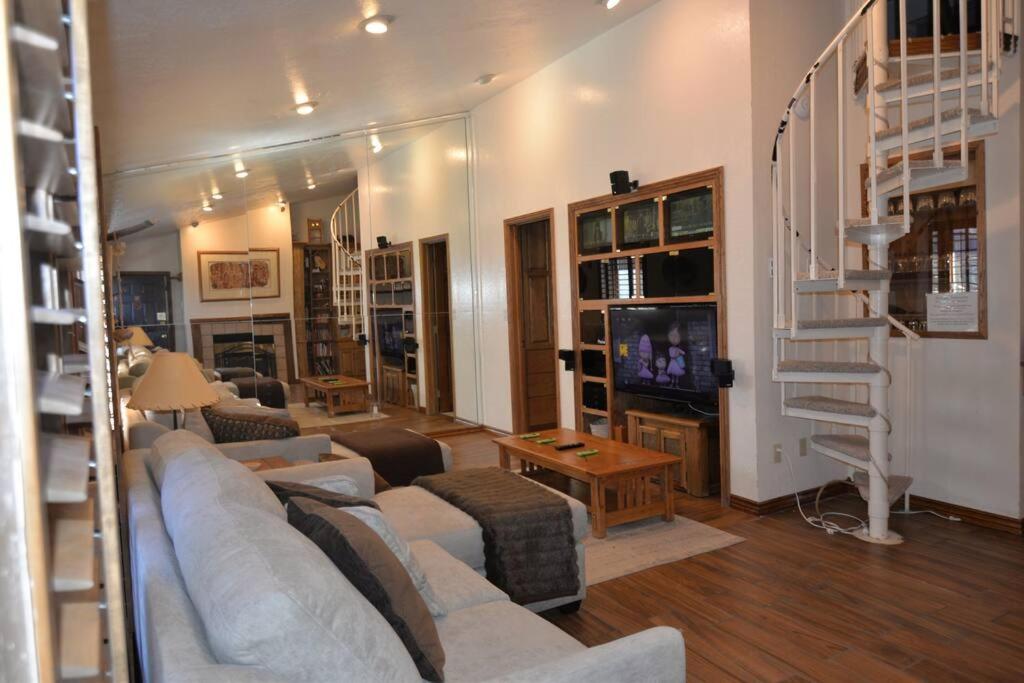 Three-Bedroom Premium Apartment with Resort View photo 3