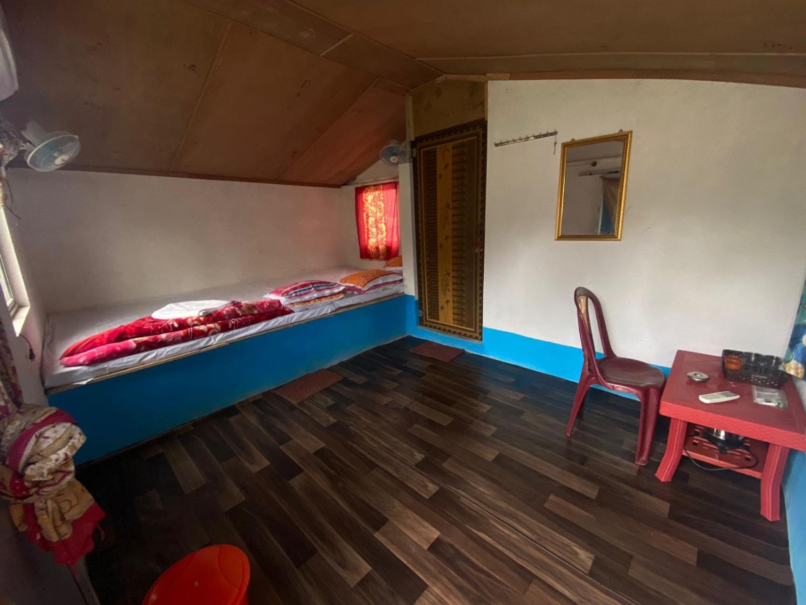 Quadruple Room with Private Bathroom photo 1