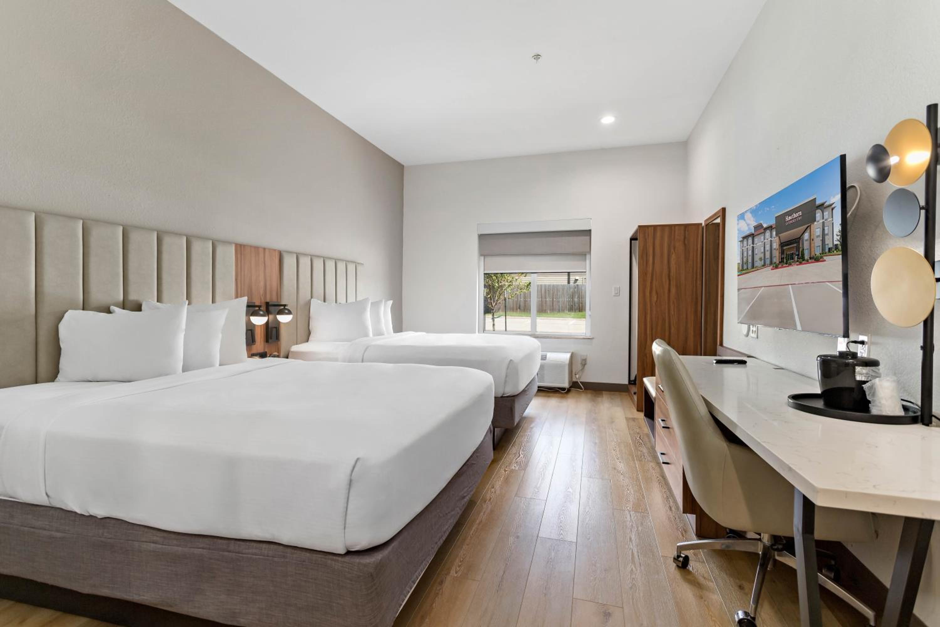 Efficiency Suite with Two Queen Beds and Mobility Hearing Access, Non-Smoking - Photo 3