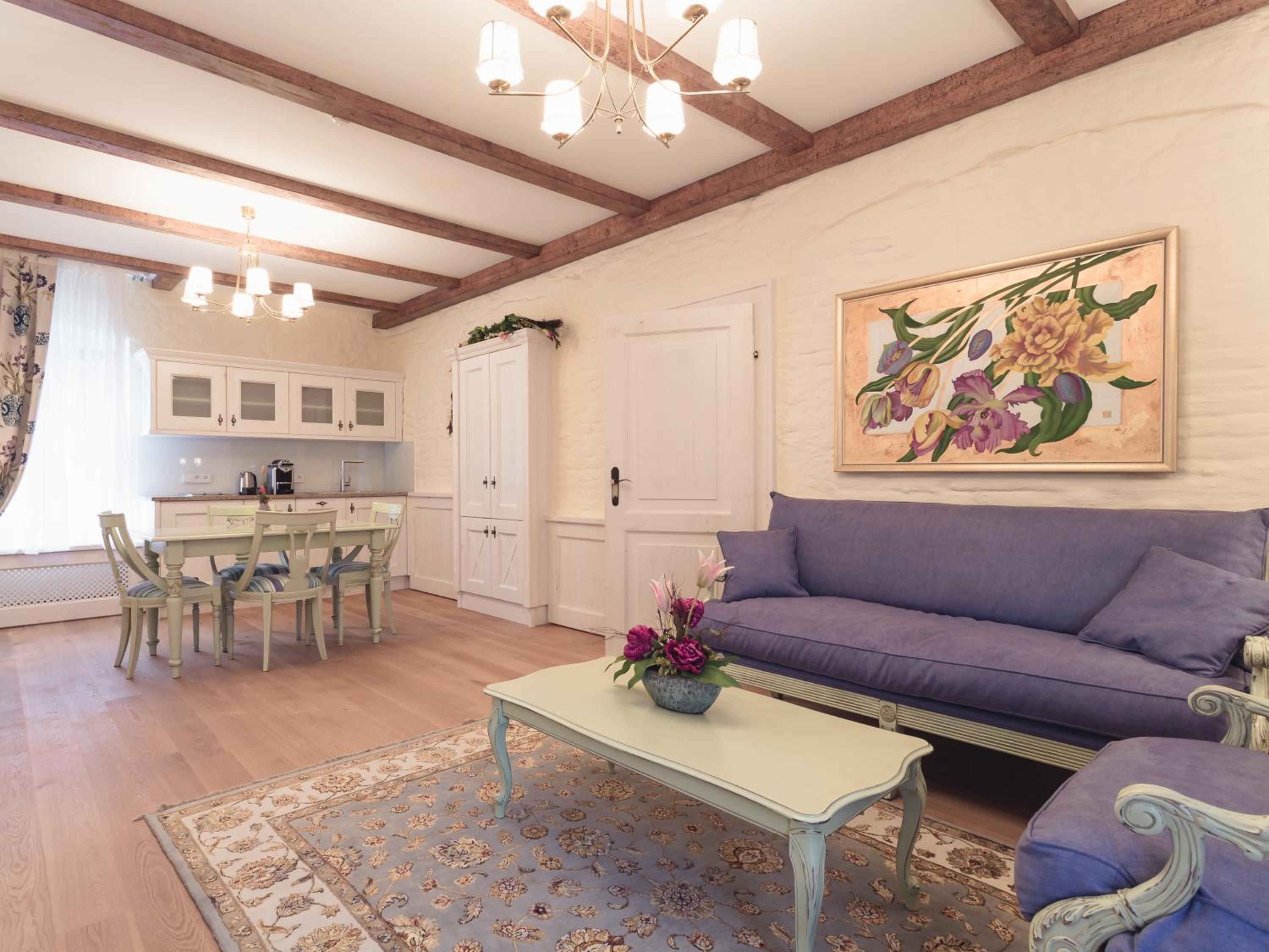 Suite with Spa Access photo 1