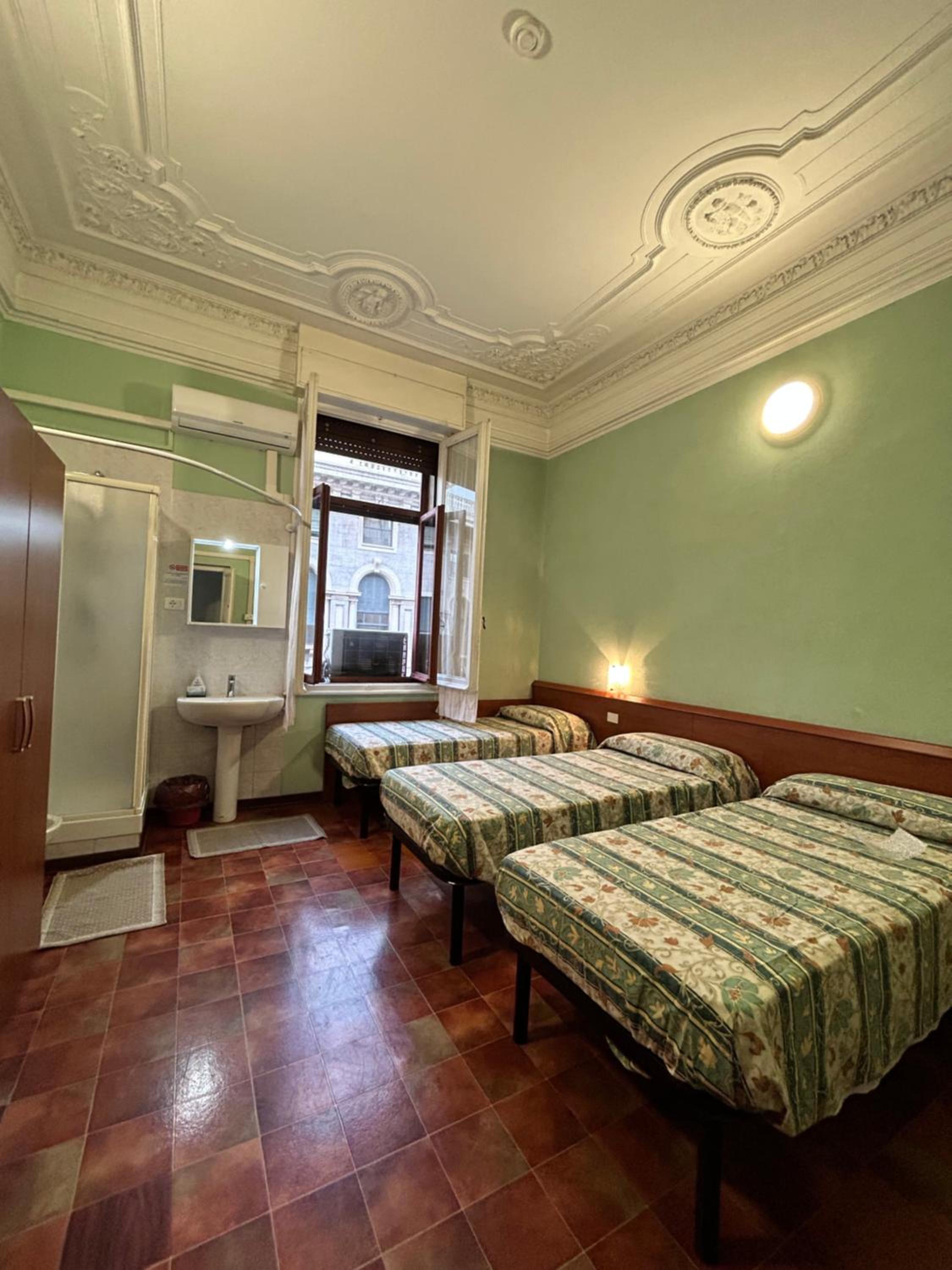 Quadruple Room with Shower