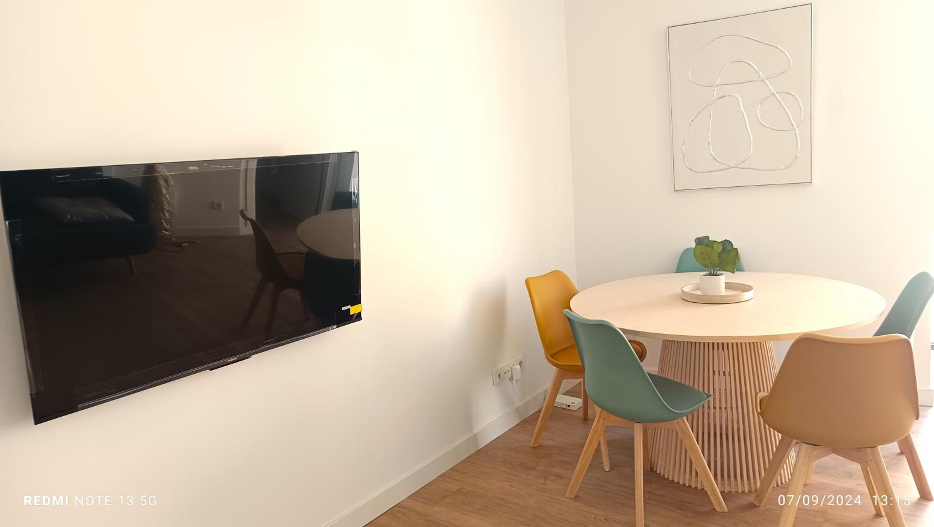 Two-Bedroom Deluxe Apartment with Balcony photo 3