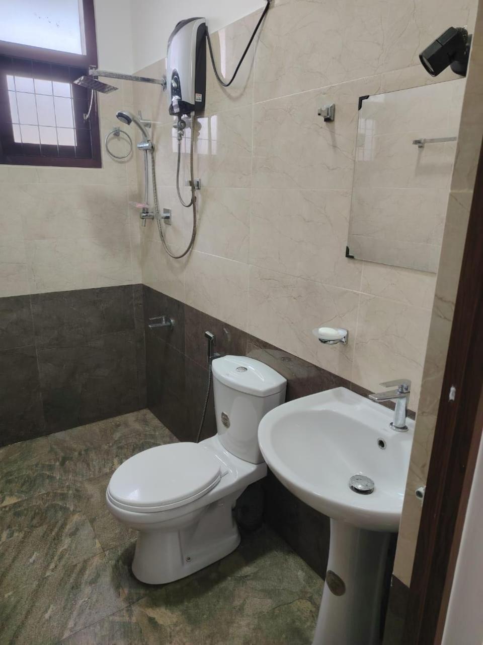 Two-Bedroom House photo 2