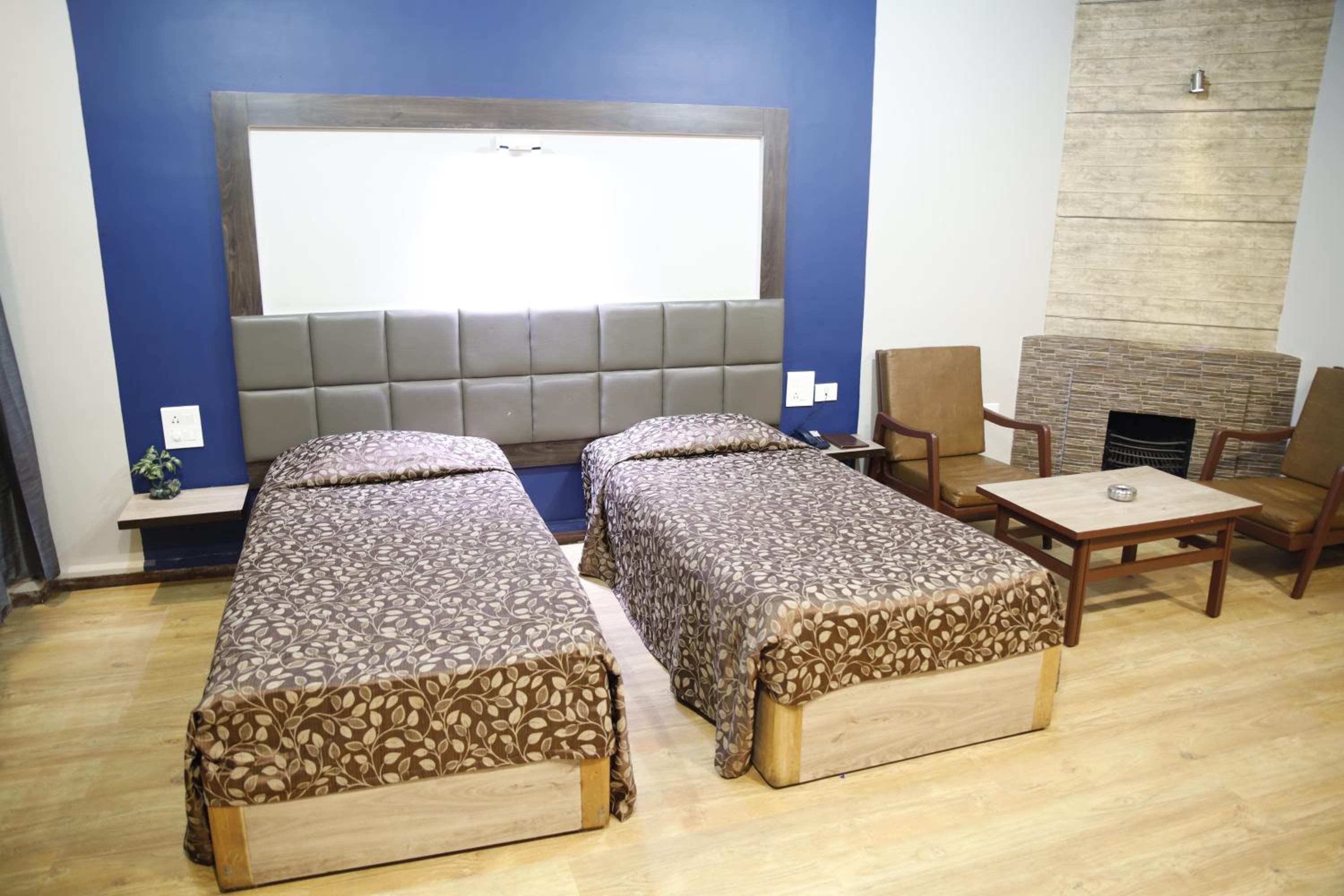 Deluxe Double Or Twin Room photo 3