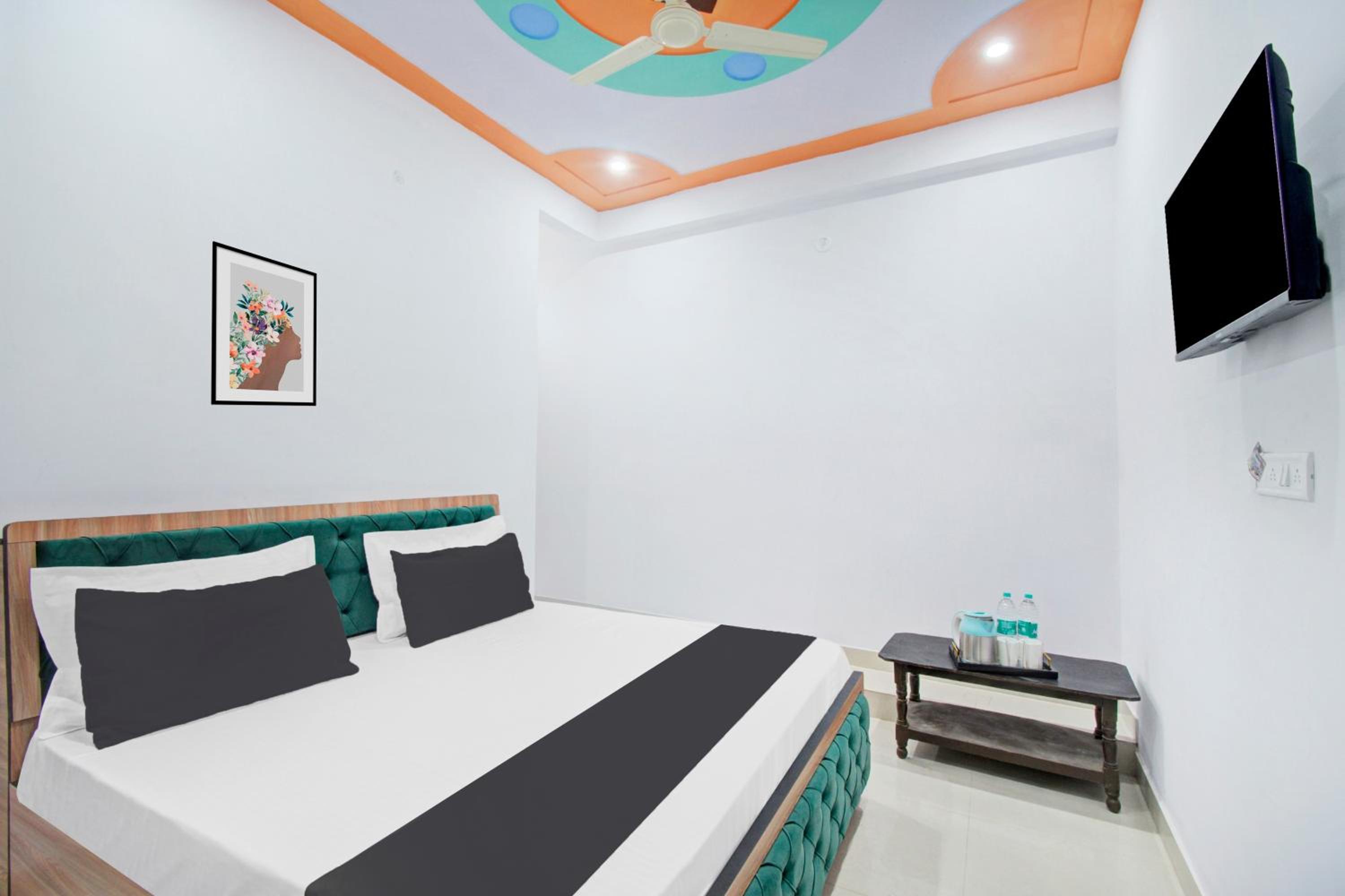 Classic Triple Room photo 2