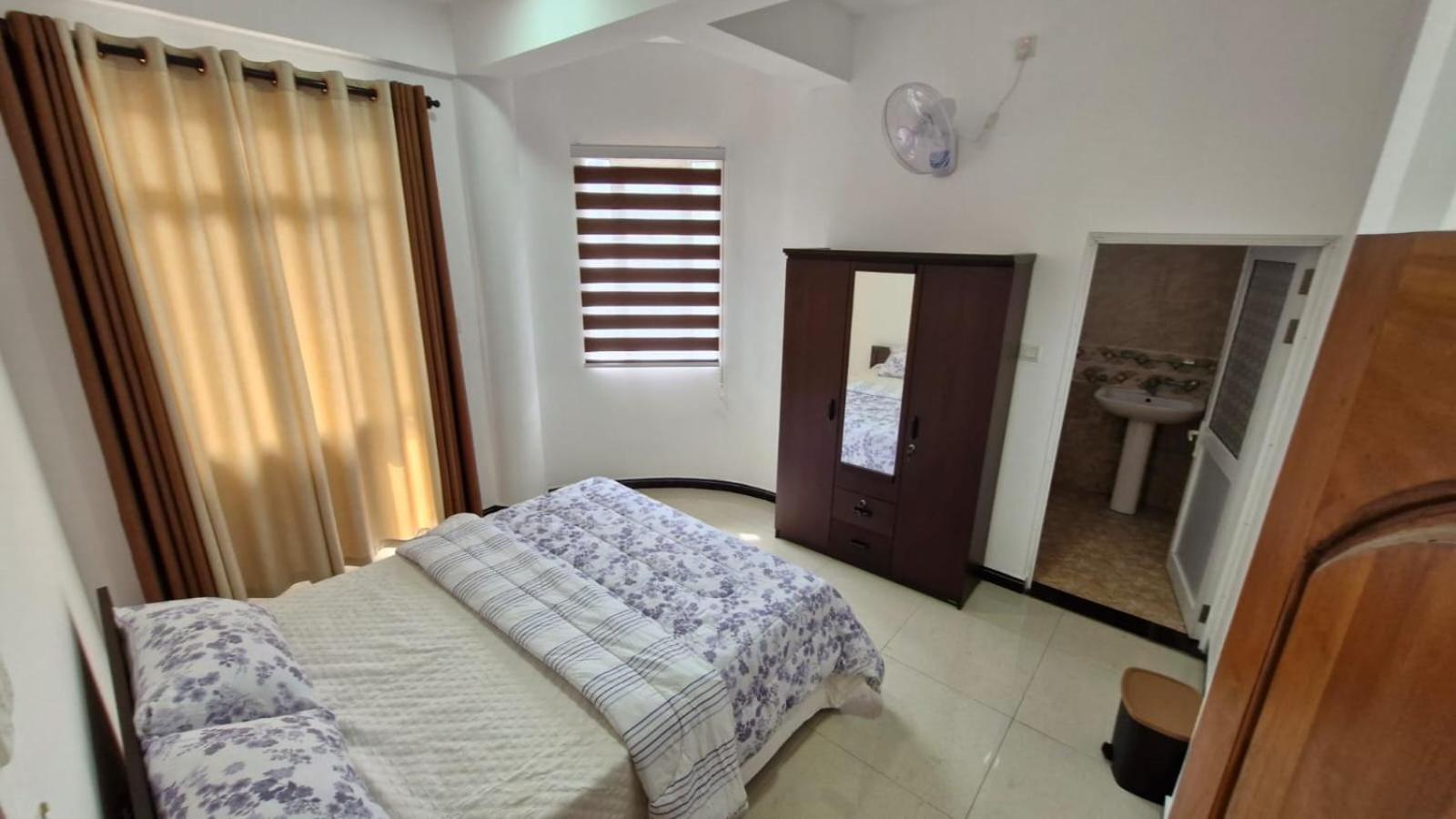 Two-Bedroom Apartment with Balcony photo 3