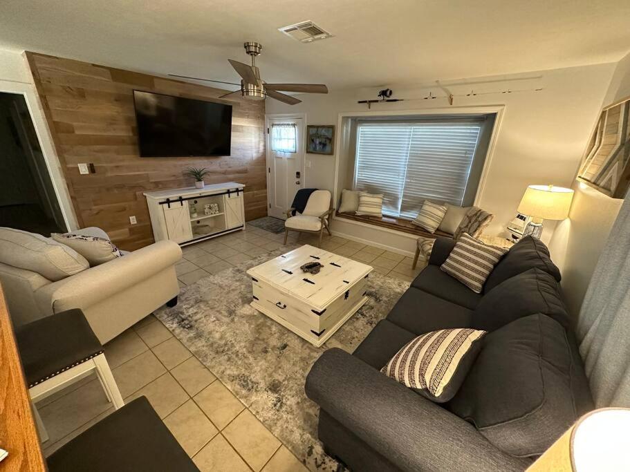 Three-Bedroom House photo 1