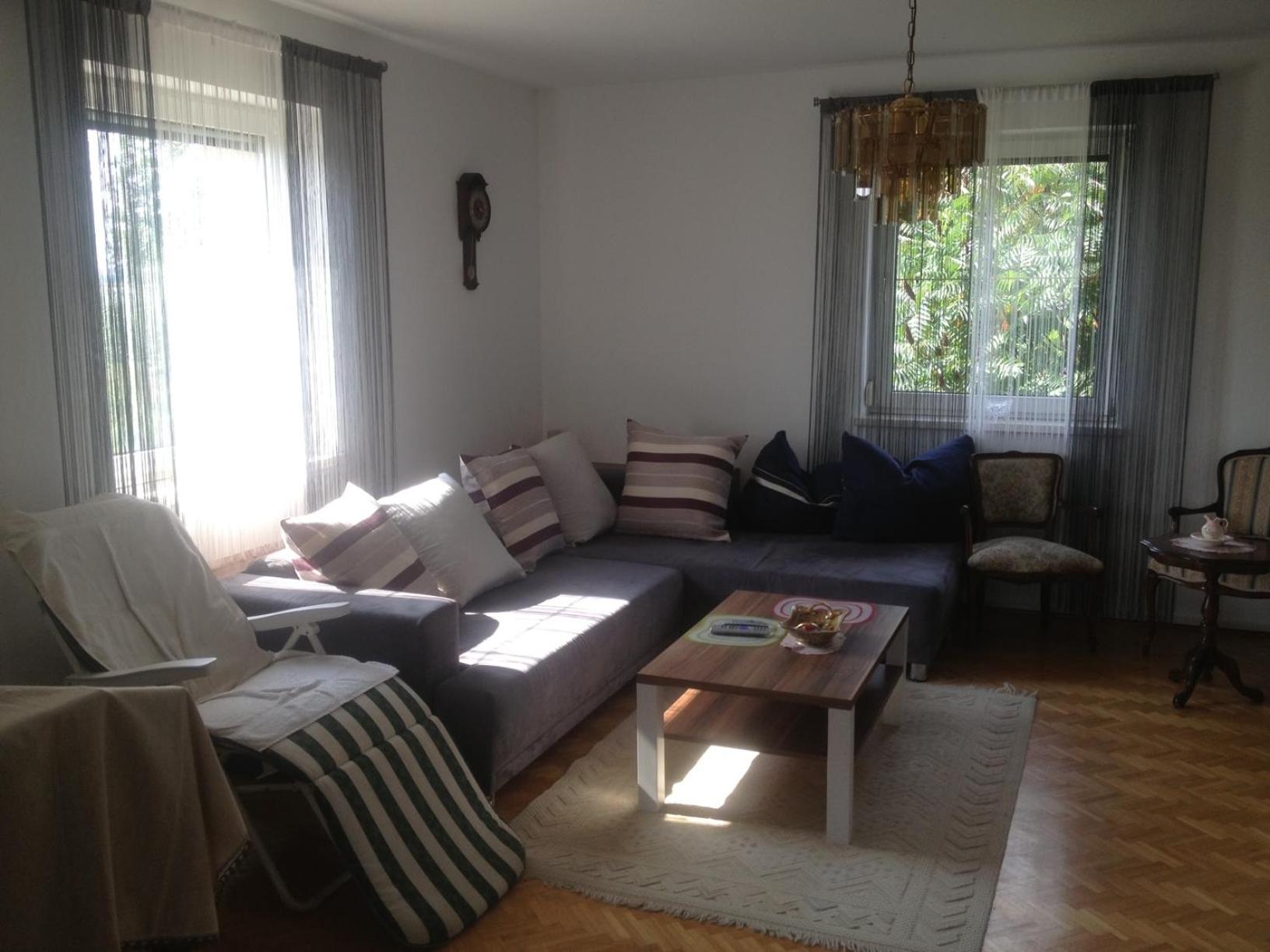 Apartment photo 1