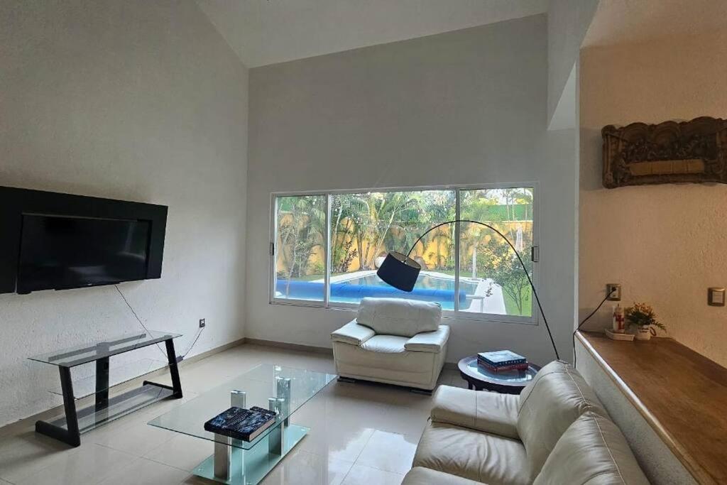 Four-Bedroom House photo 2
