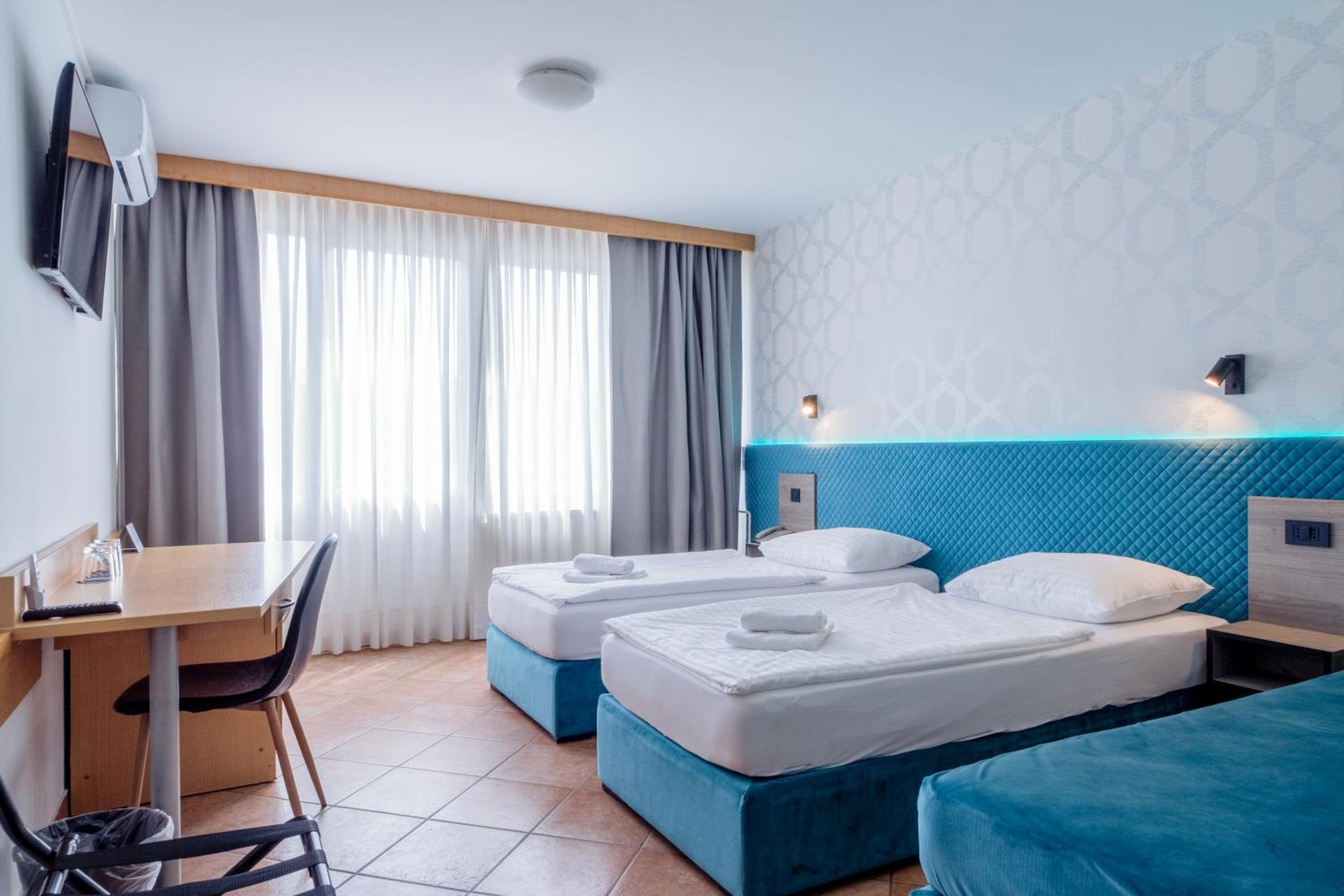 Standard Twin Room photo 1