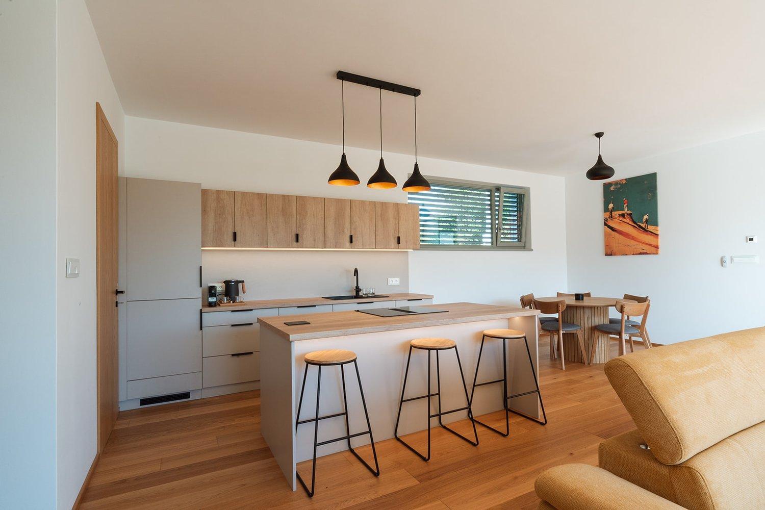 Three-Bedroom House photo 3