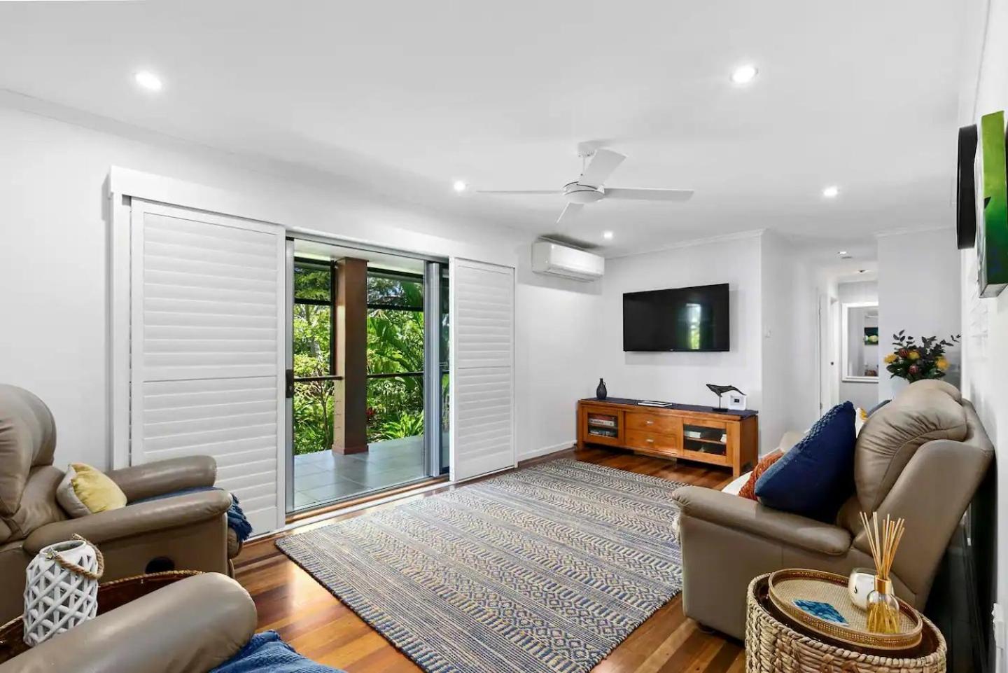 Four-Bedroom Holiday Home photo 3