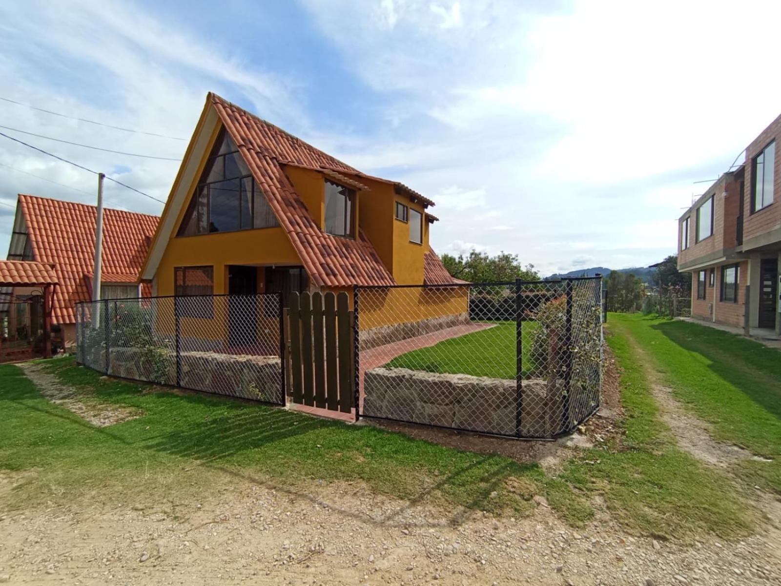 Four-Bedroom House photo 3