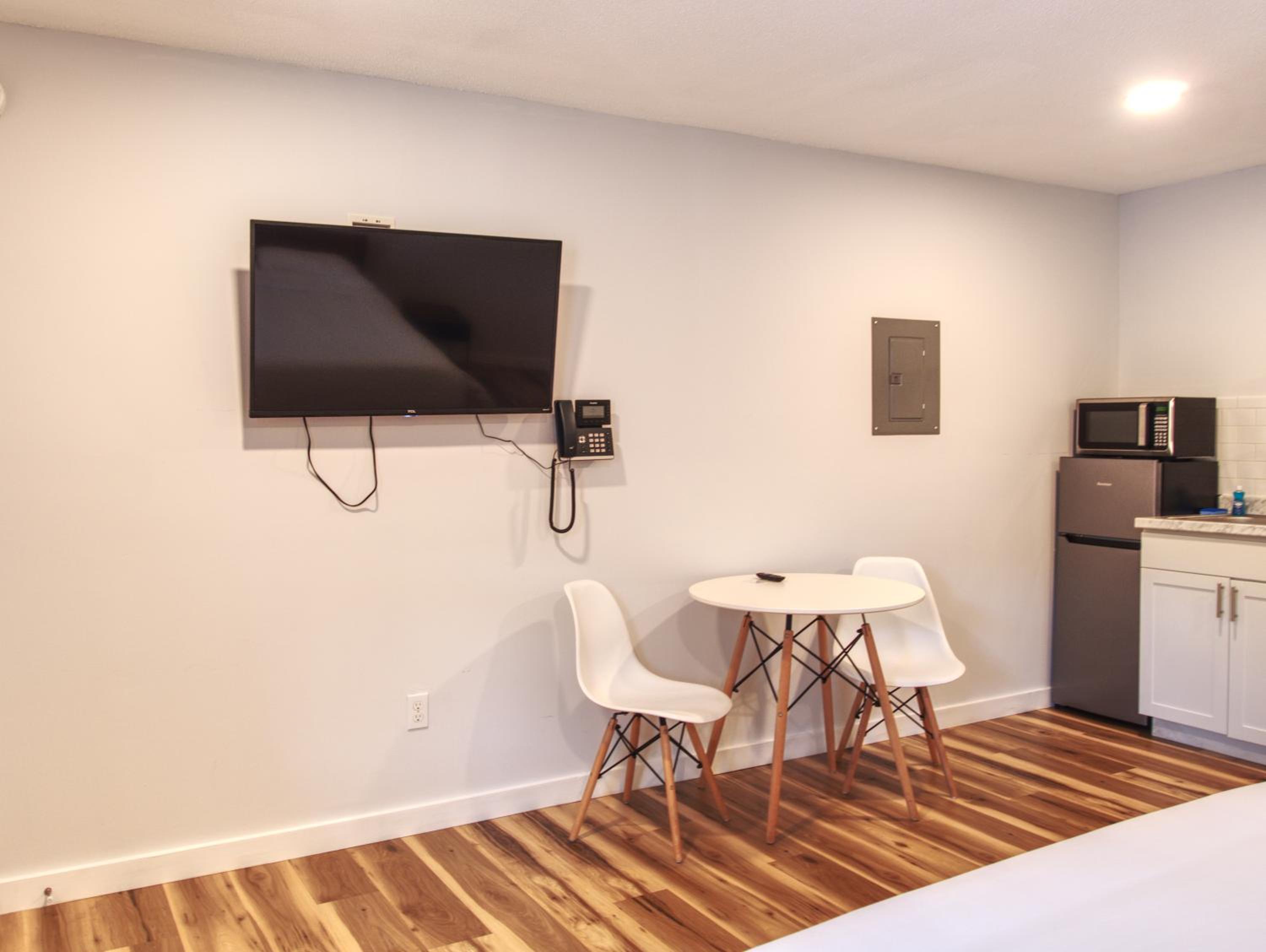 Deluxe Studio photo 2