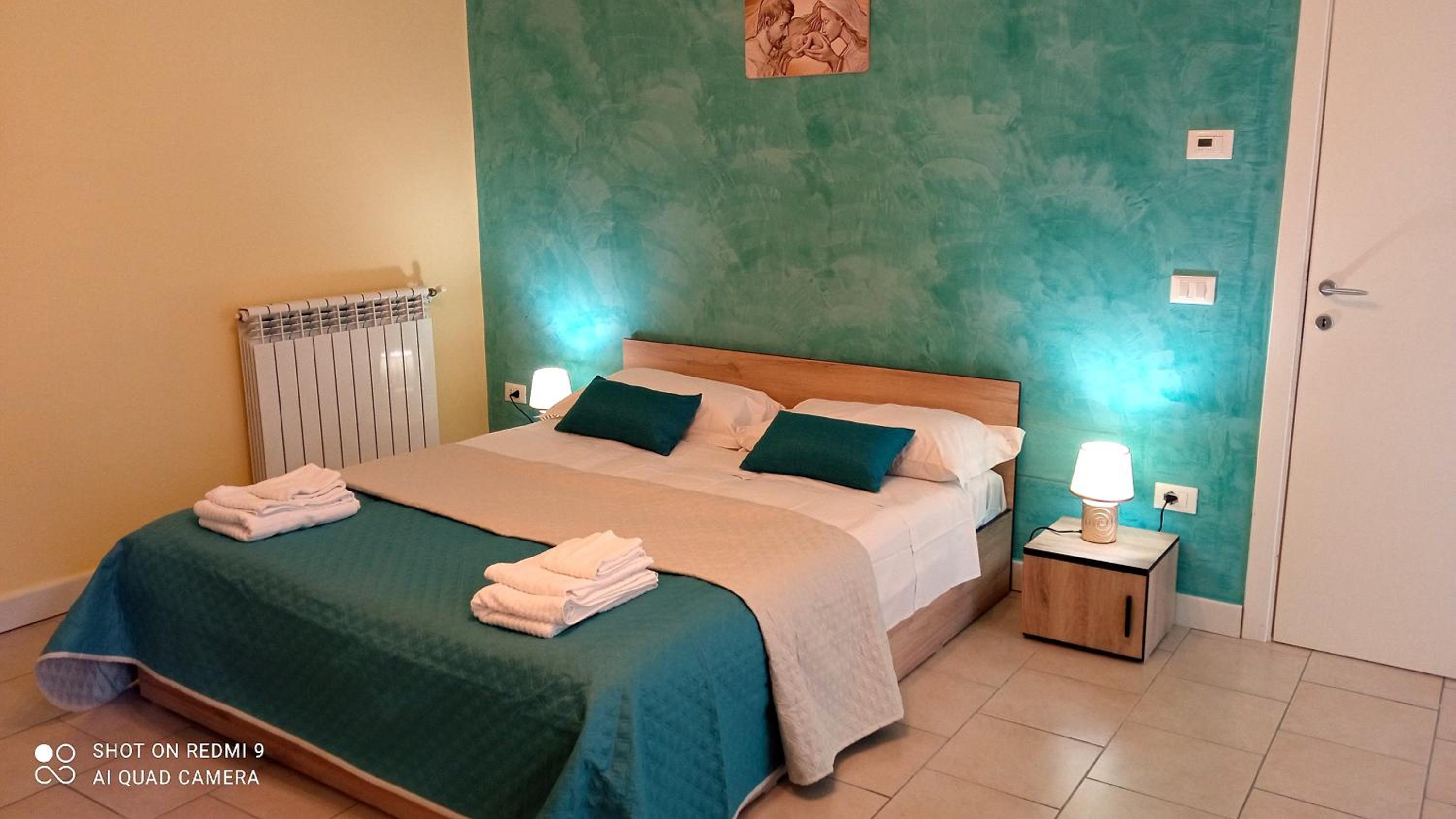 Two-Bedroom Deluxe Apartment with Balcony photo 1