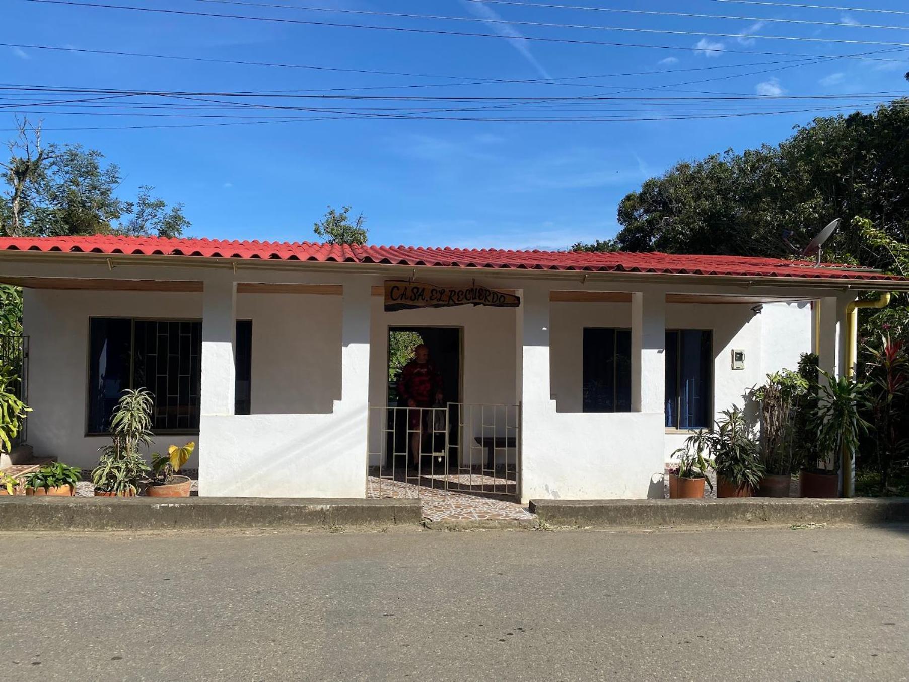 Three-Bedroom House photo 3