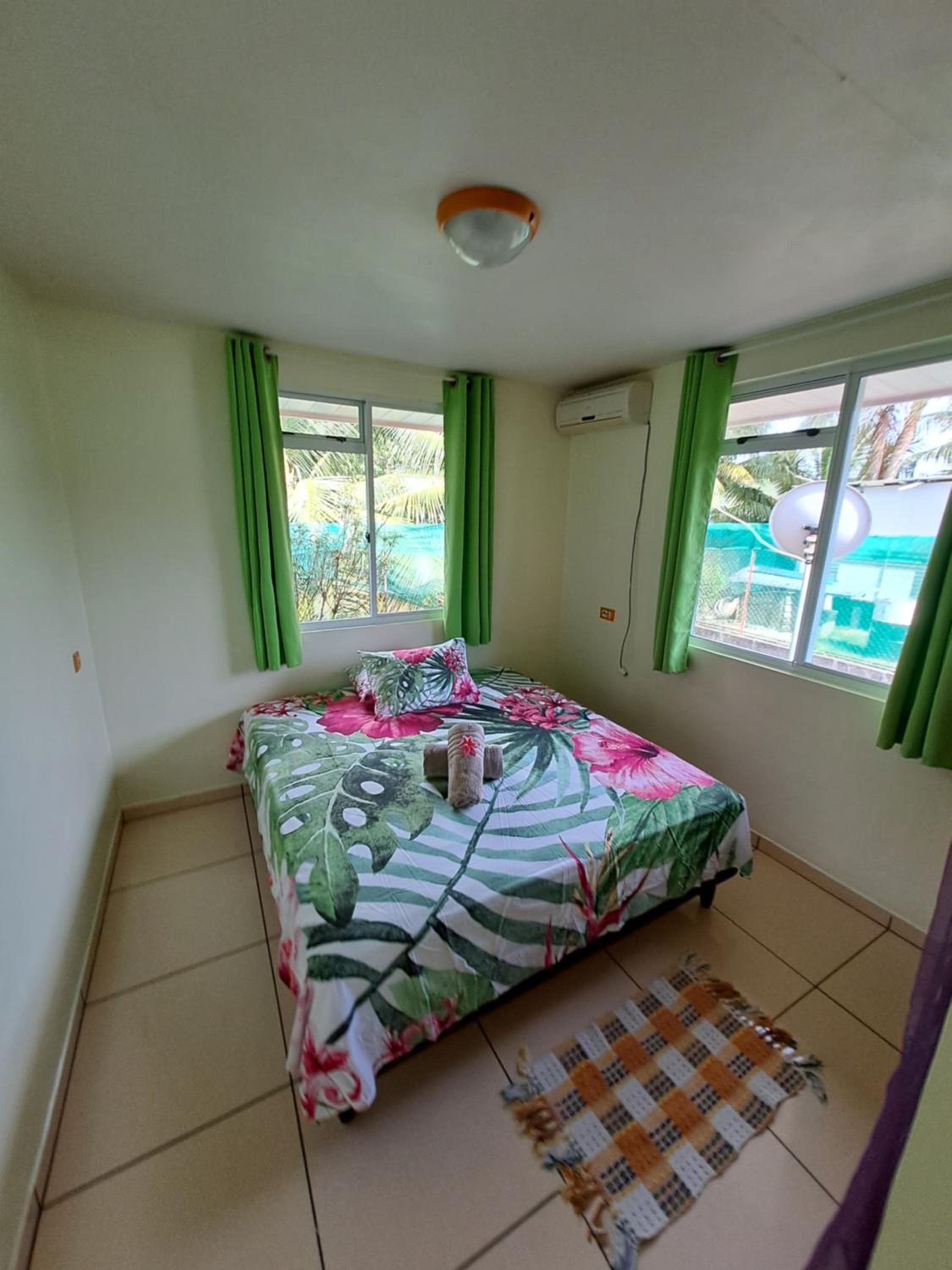Two-Bedroom House photo 2