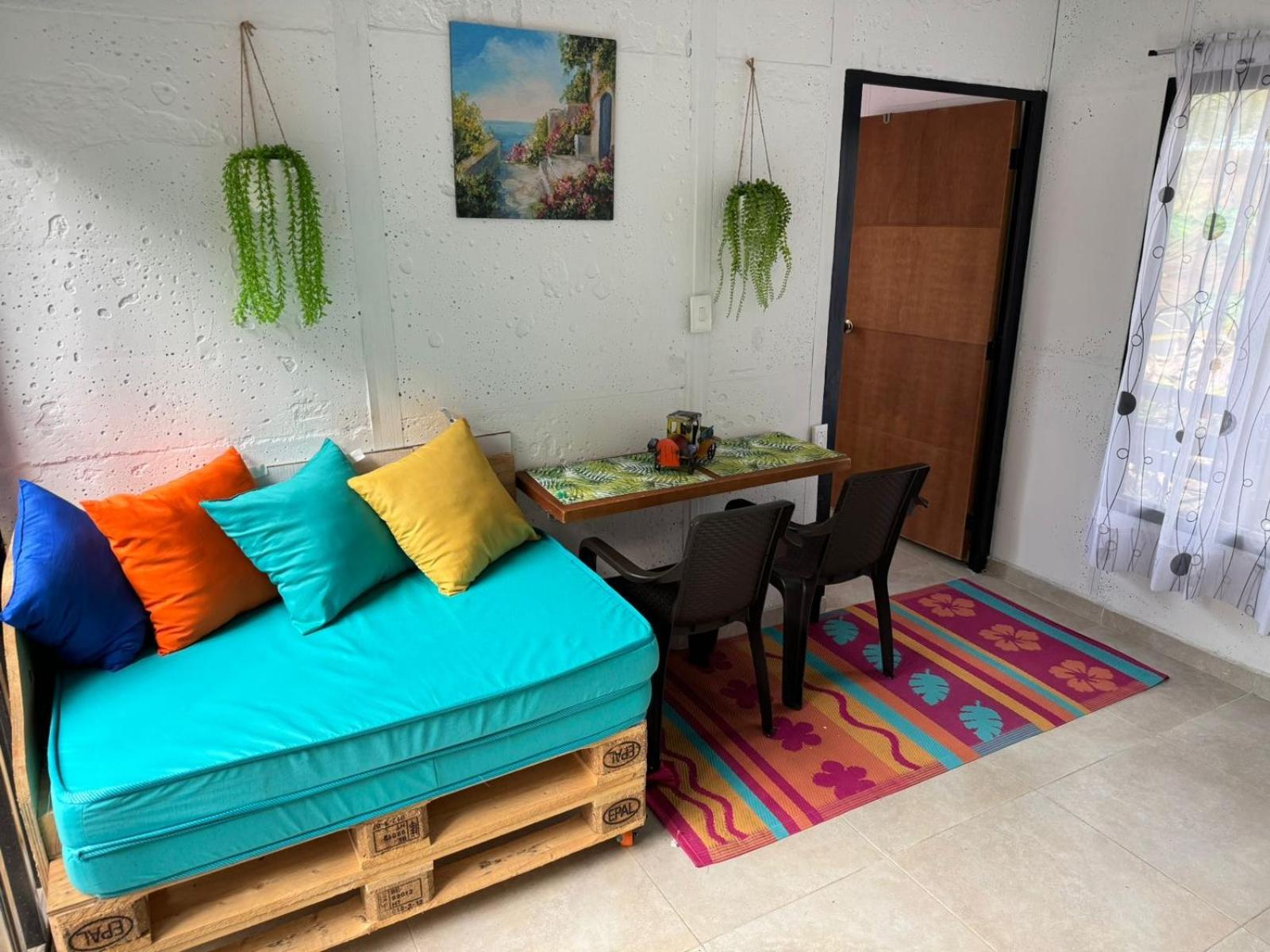 One-Bedroom House photo 3
