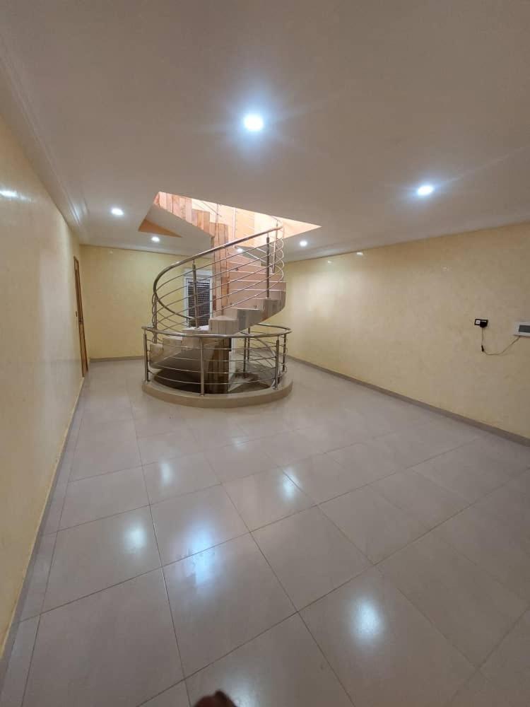 Villa photo 3
