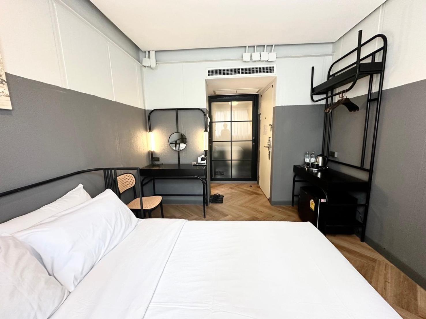 Double Room with Private Bathroom photo 2