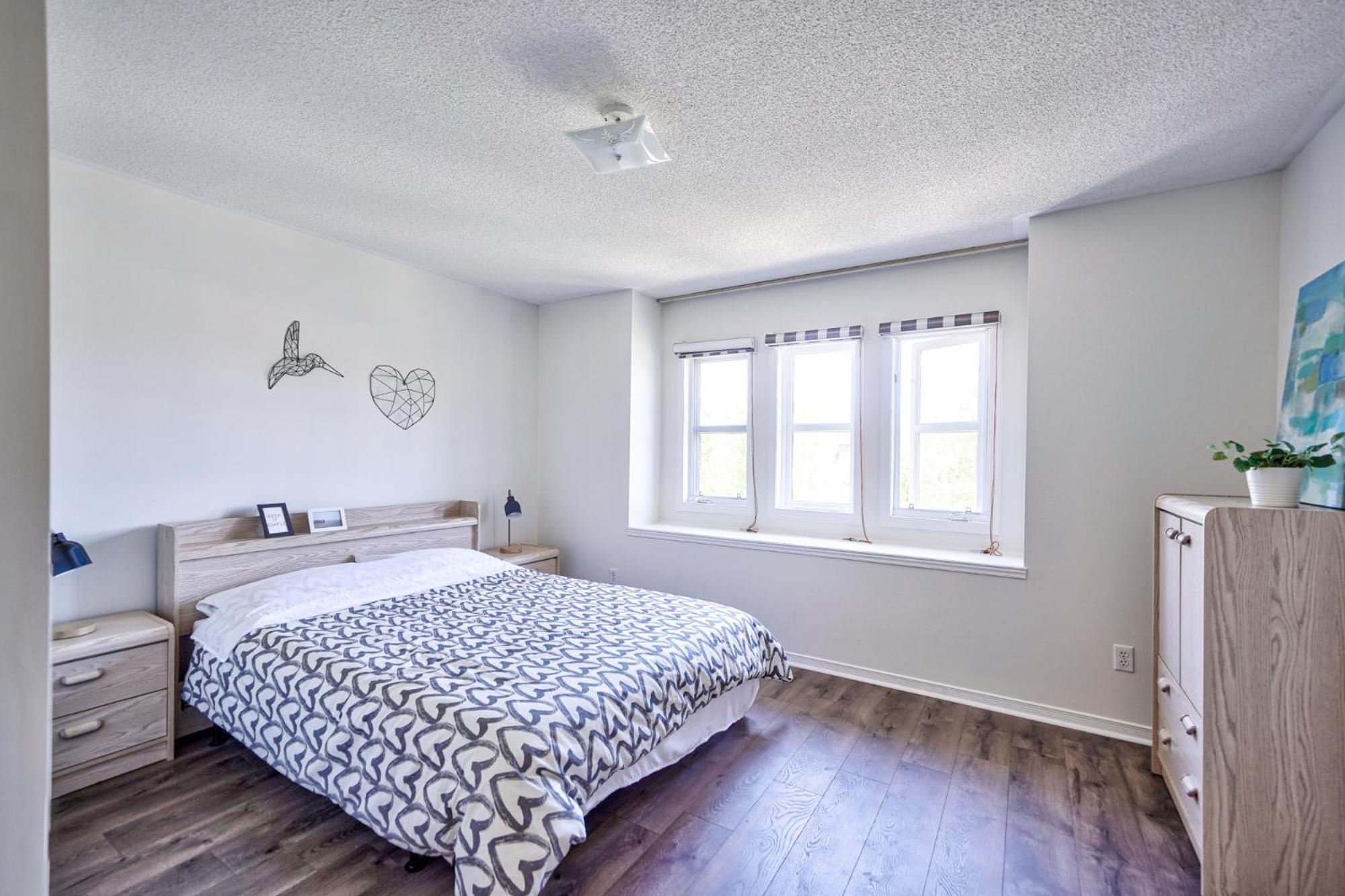 Three-Bedroom House photo 1