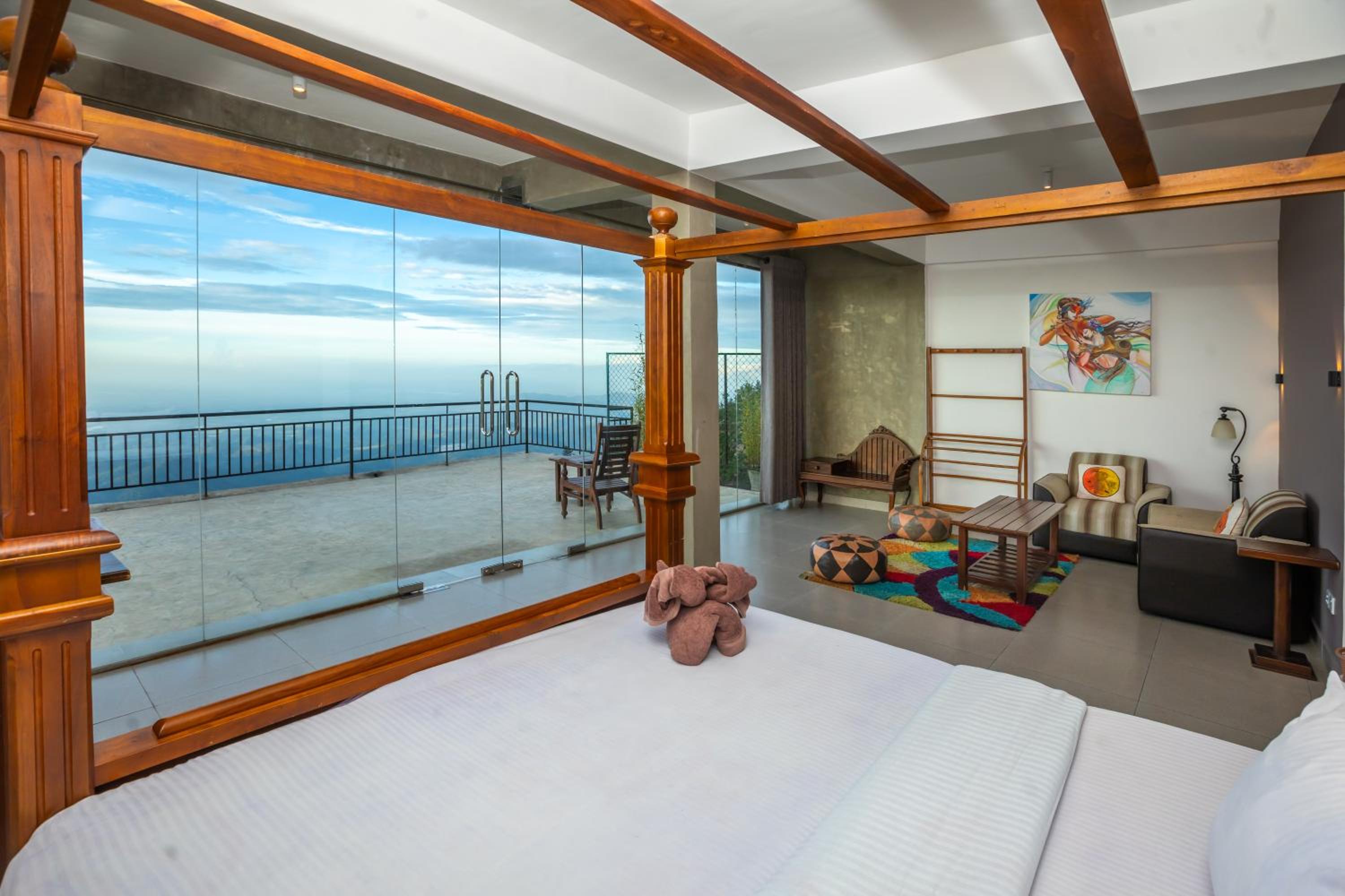 Deluxe King Room photo 1