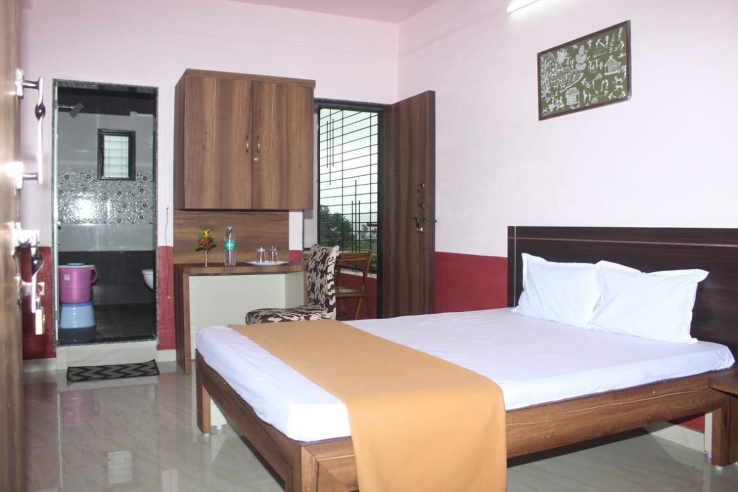 Deluxe Triple Room photo 3