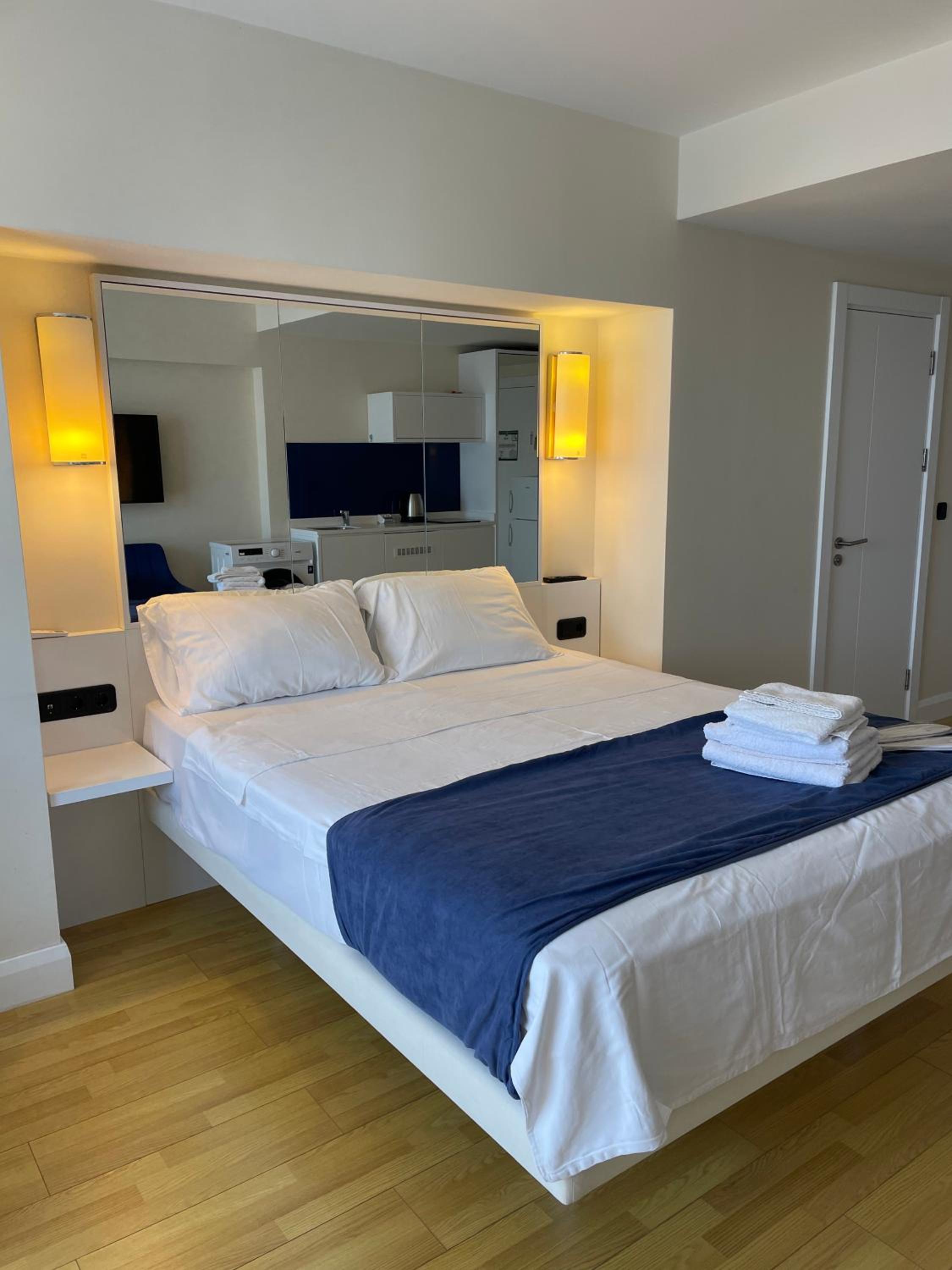 Studio Apartment With Sea View