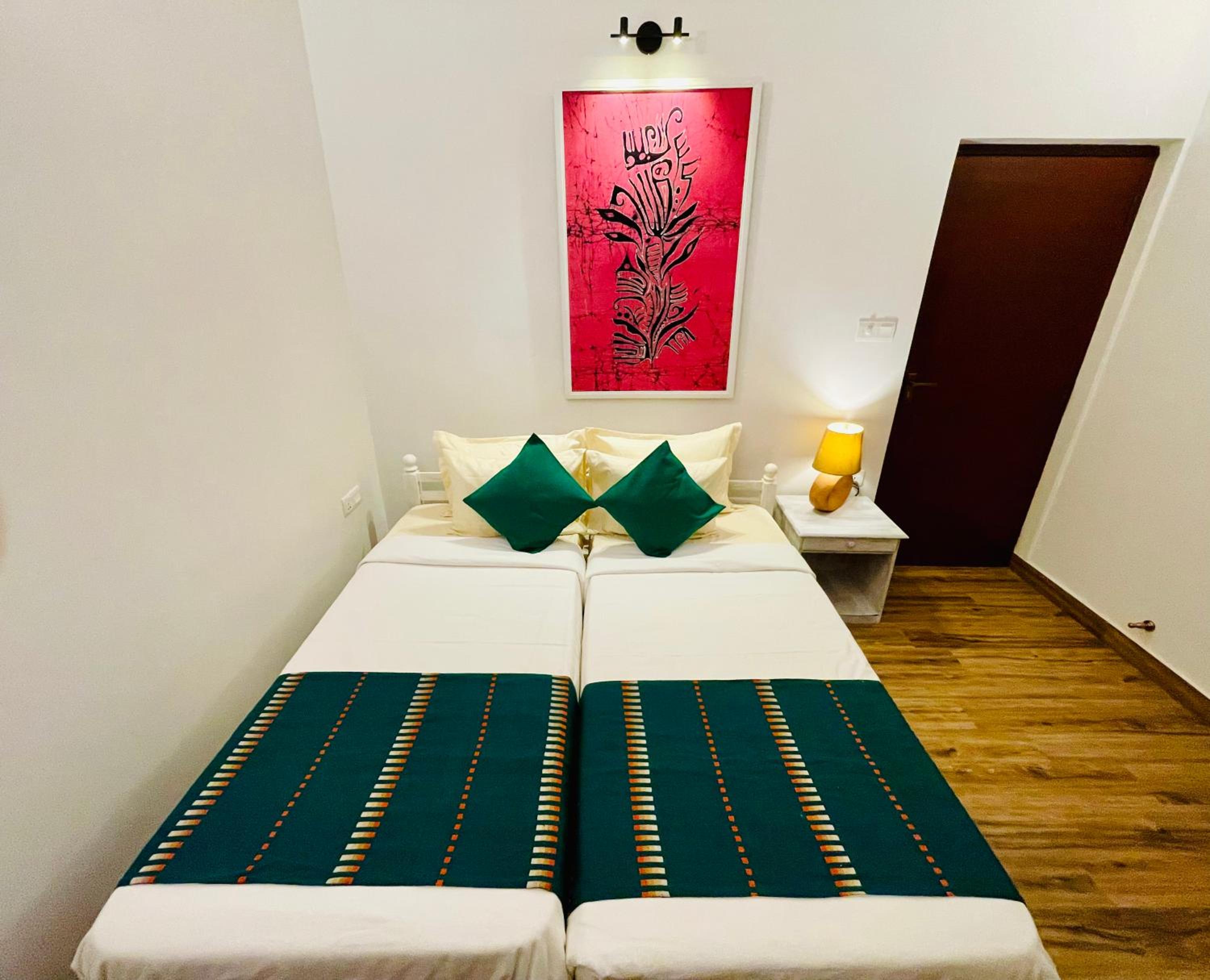 Deluxe Twin Room photo 3