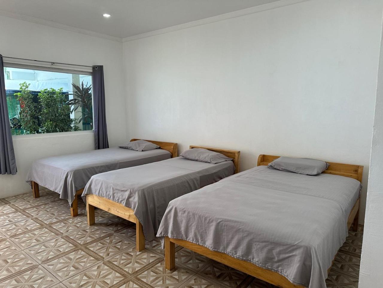 Triple Room with Sea View